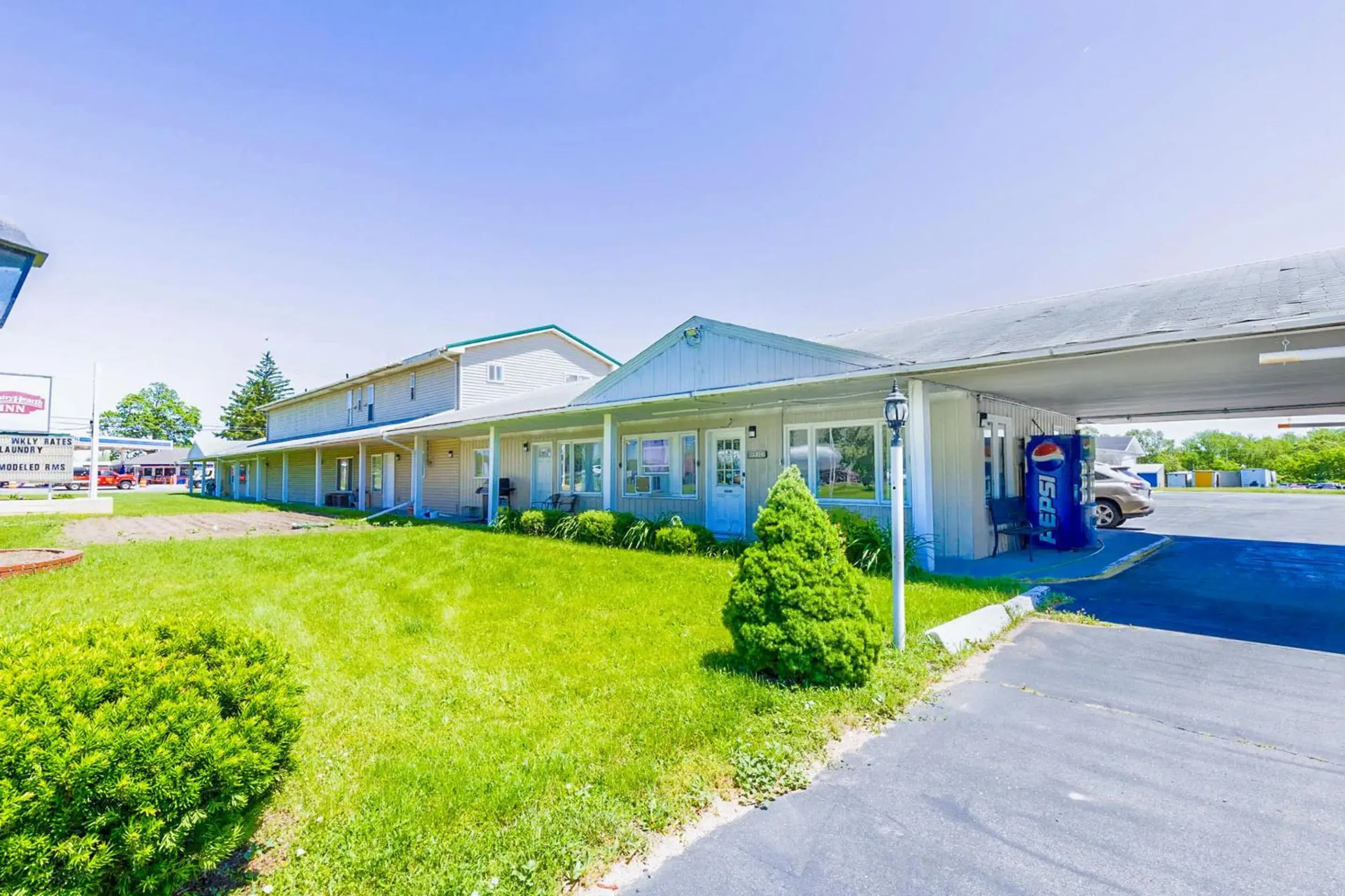 Facade/entrance in Country Hearth Inn & Suites By OYO Sturgis Facade/entrance in Country Hearth Inn & Suites By OYO Sturgis
