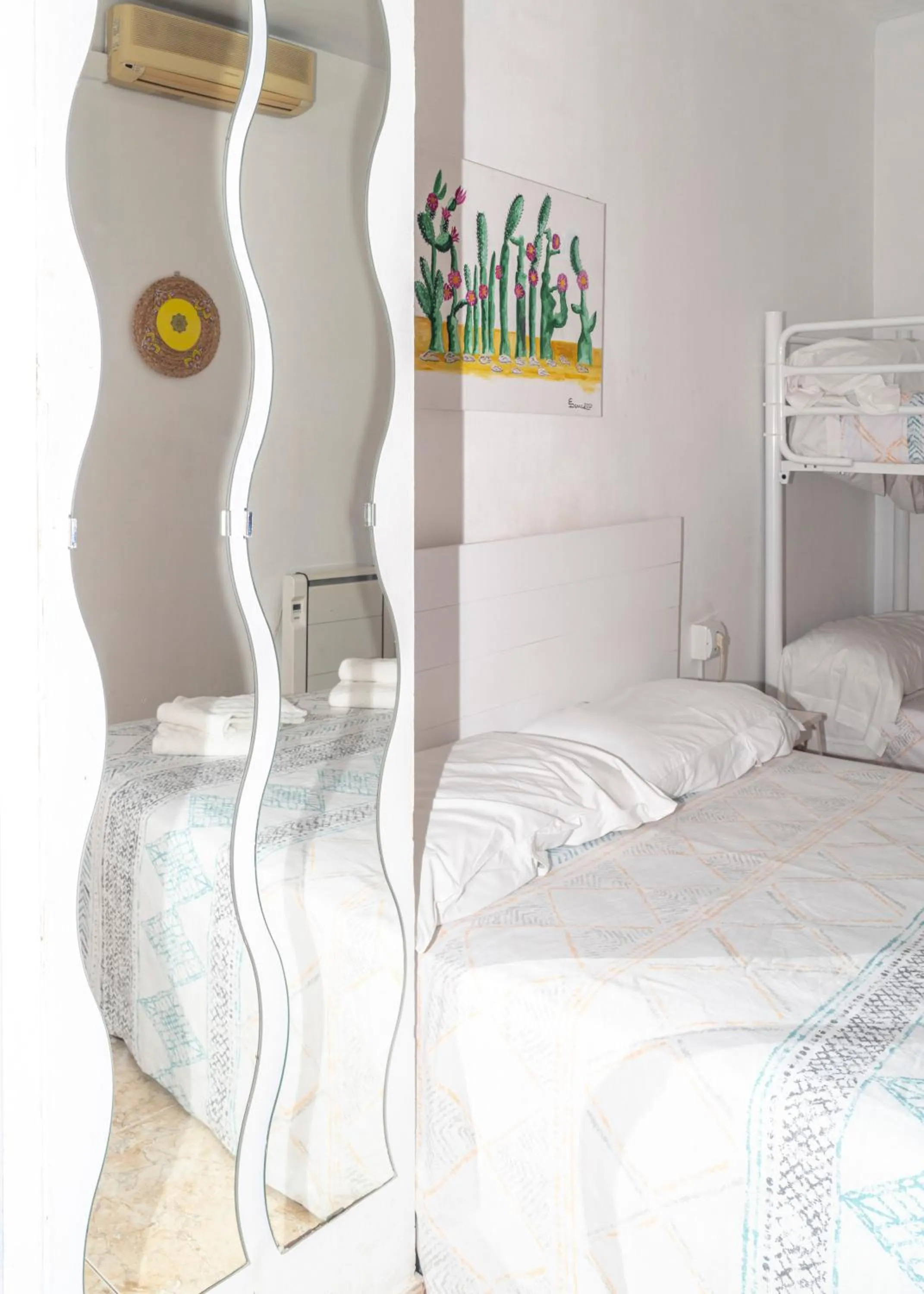 Other, Bed in La Moraga de Poniente Malaga Hostel