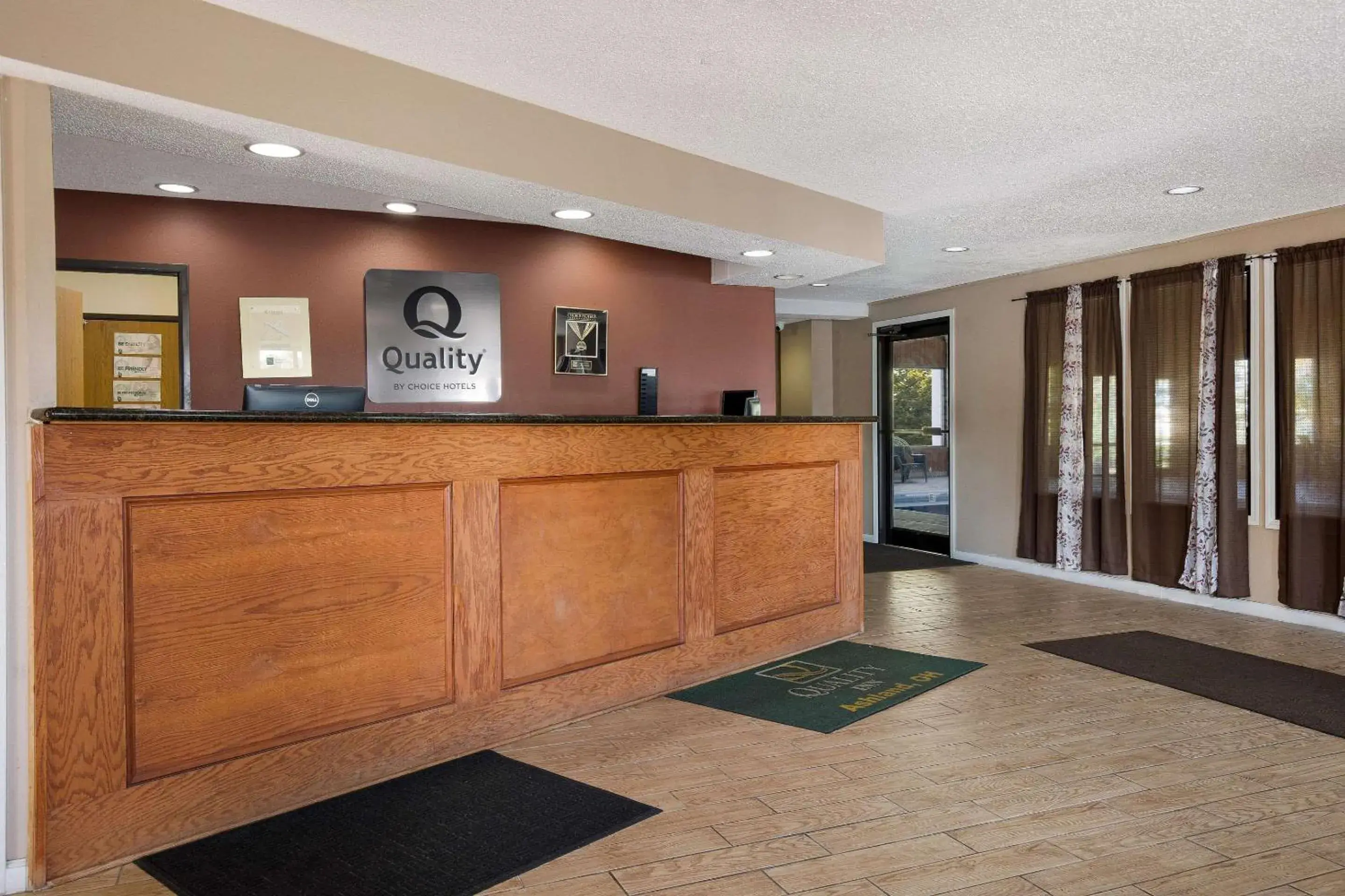 Lobby or reception in Quality Inn Ashland East Lobby or reception in Quality Inn Ashland East