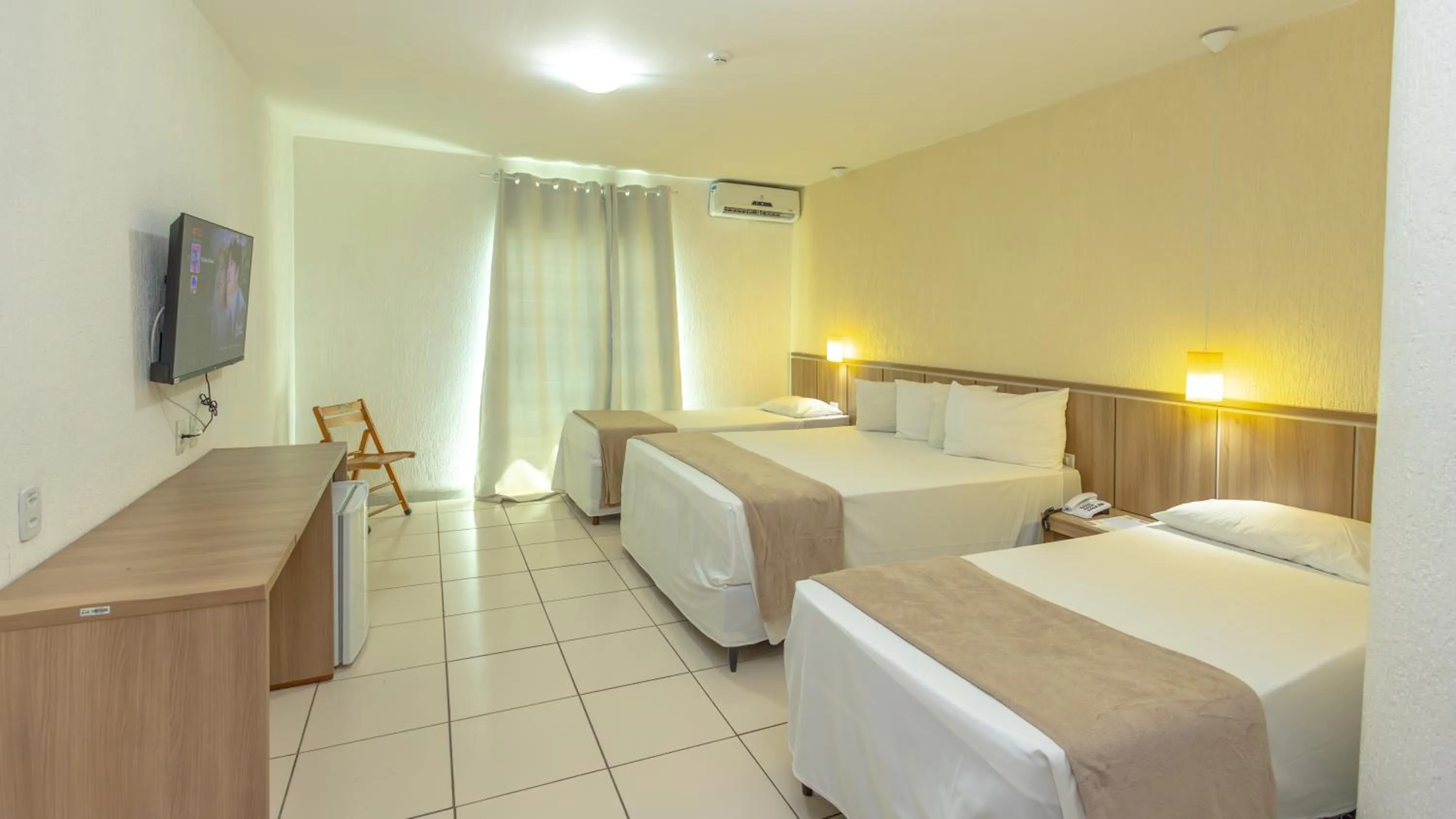 Bedroom, Bed in Hotel Beach Hills