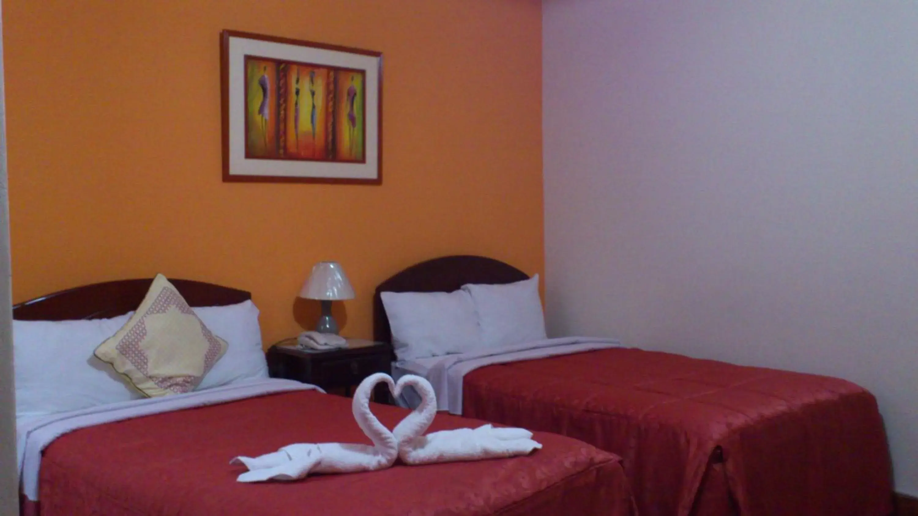 Standard Twin Room in Hotel Plaza Bolognesi 344 Standard Twin Room in Hotel Plaza Bolognesi 344