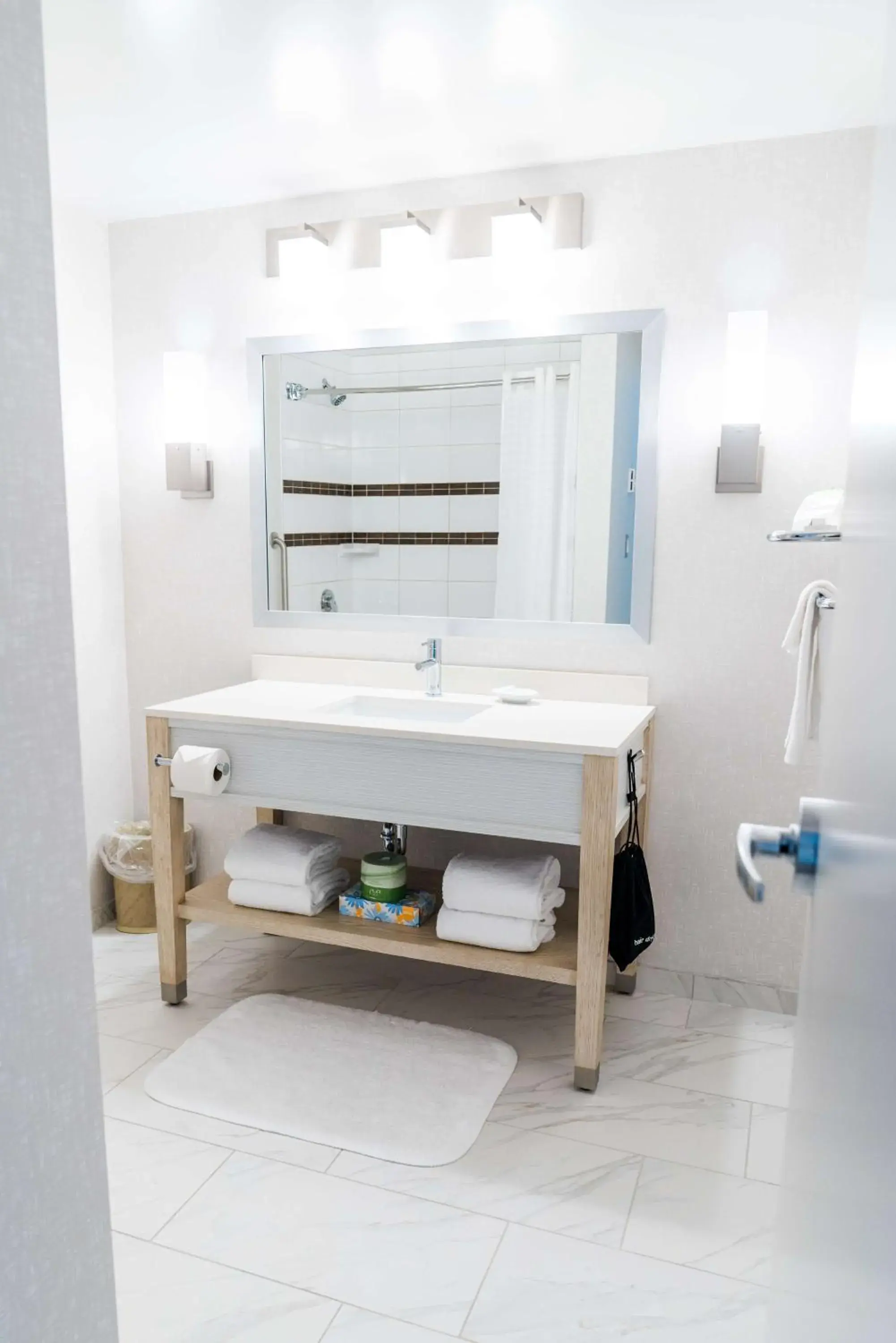 Bedroom in Coast Hotel & Convention Centre Bedroom in Coast Hotel & Convention Centre