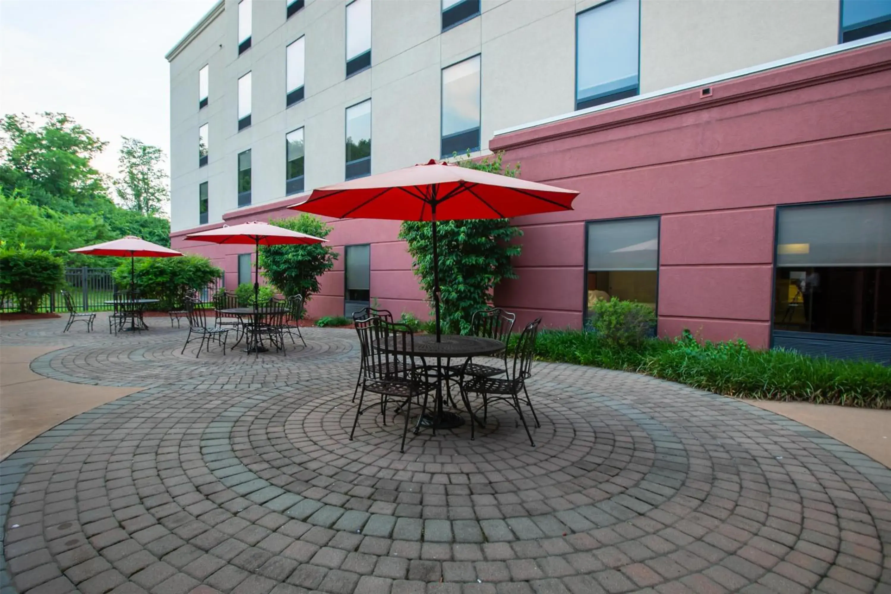 Inner courtyard view in Hampton Inn & Suites Wilder Inner courtyard view in Hampton Inn & Suites Wilder