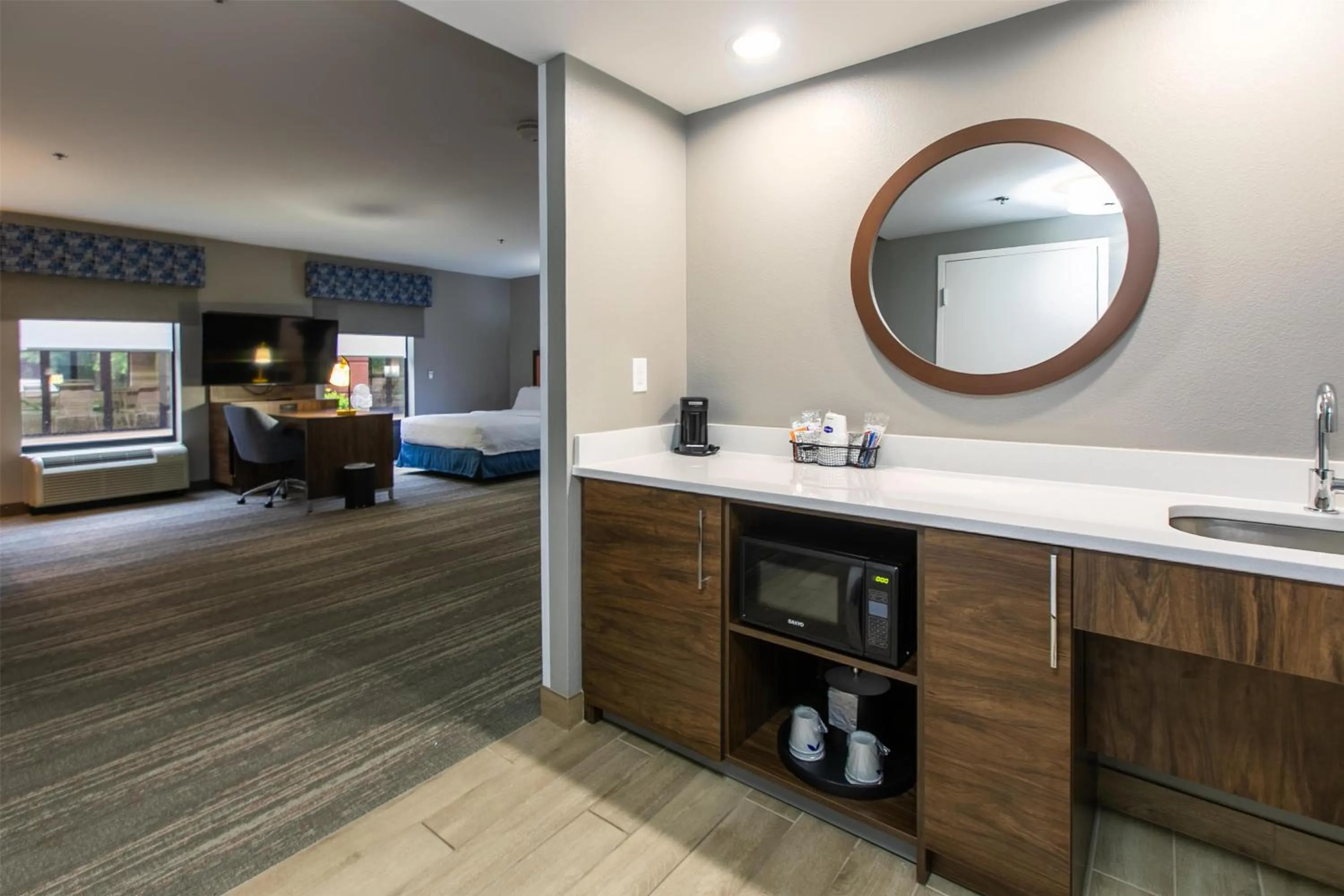 Kitchen or kitchenette in Hampton Inn & Suites Wilder