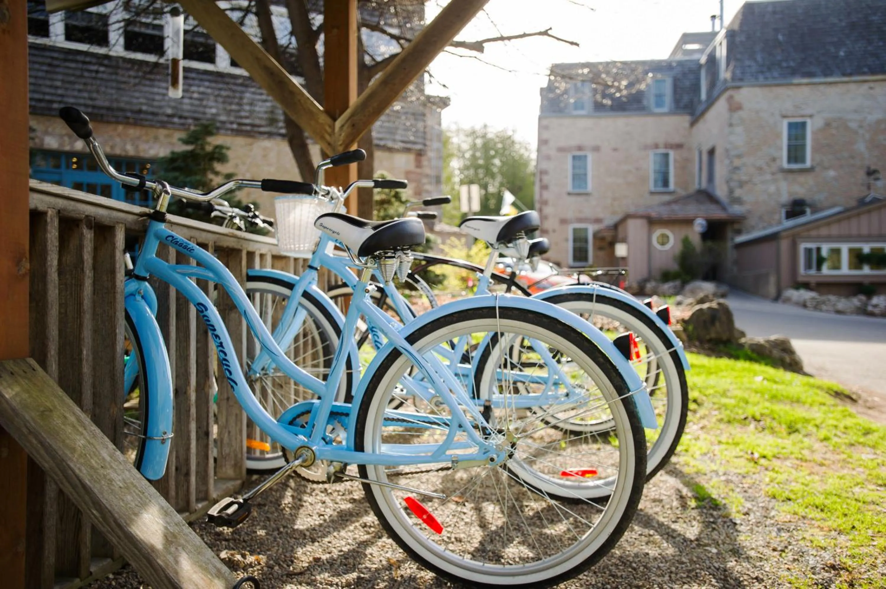 Cycling in Millcroft Inn & Spa