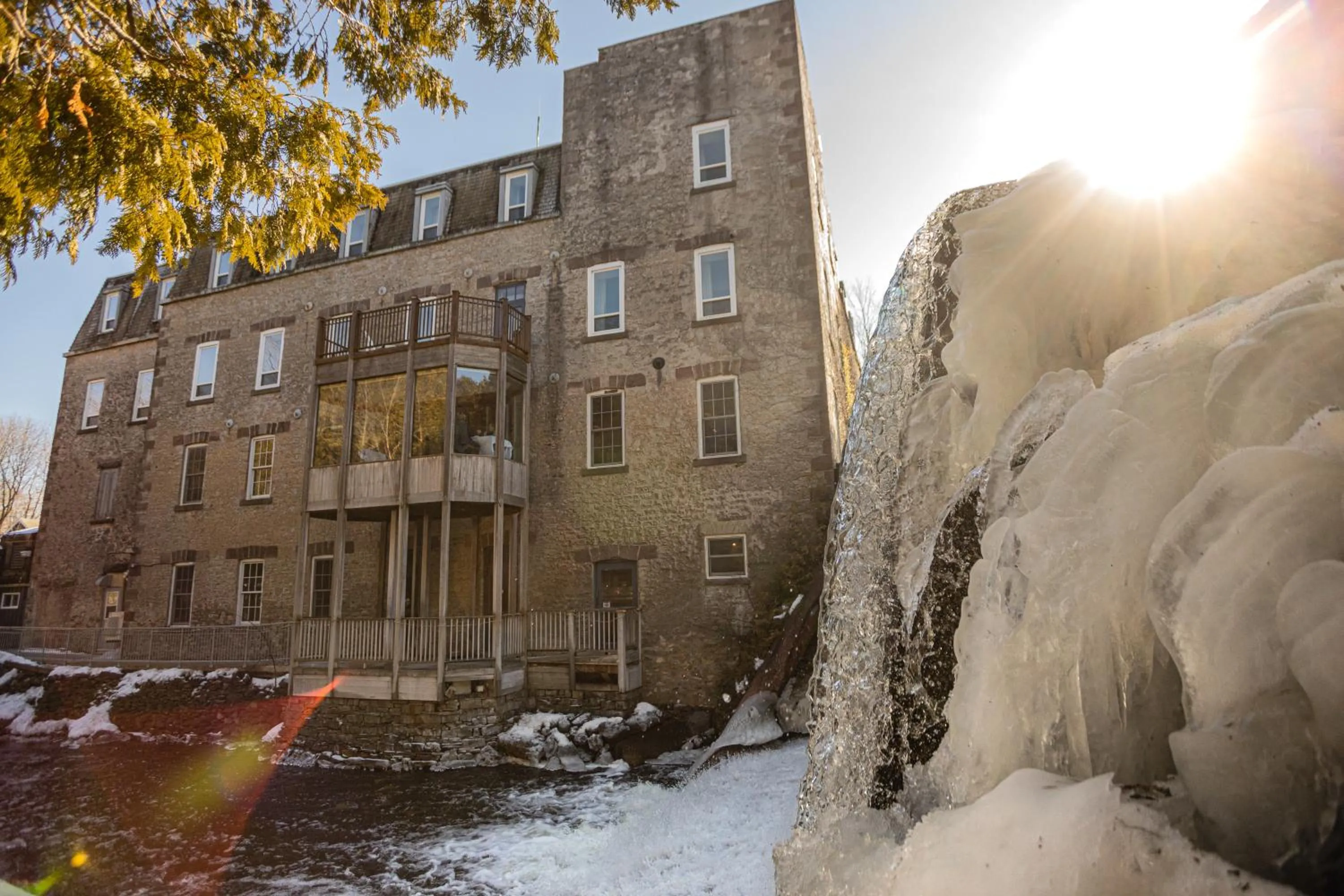 Property building in Millcroft Inn & Spa