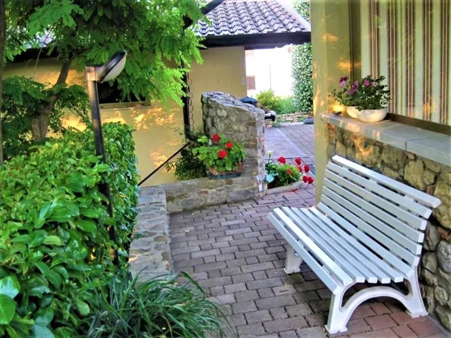 Inner courtyard view in B&B Ca di me