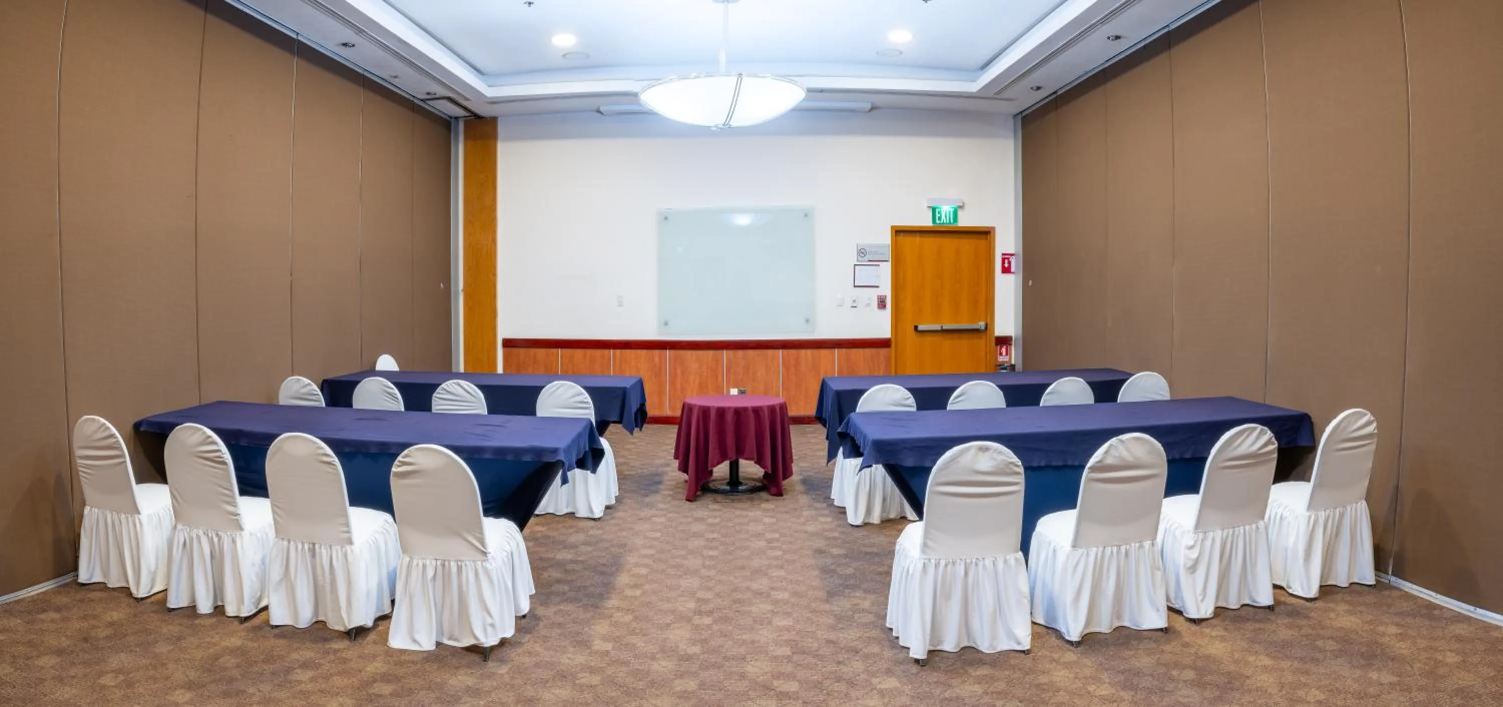 Meeting/conference room in Fiesta Inn Poza Rica