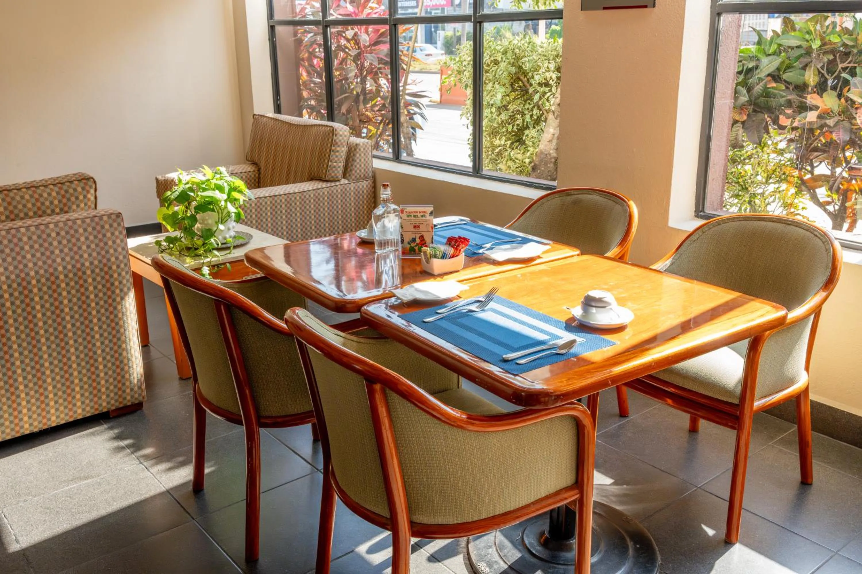 Living room in Fiesta Inn Poza Rica