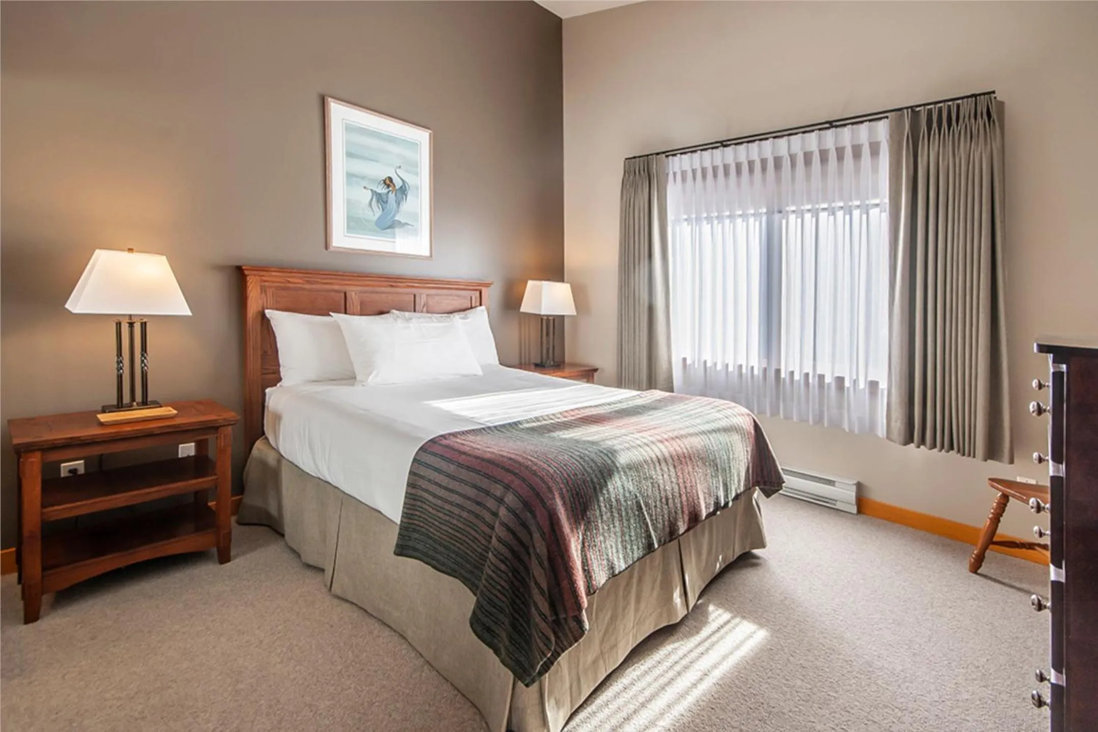 Bed in Himwitsa Lodge