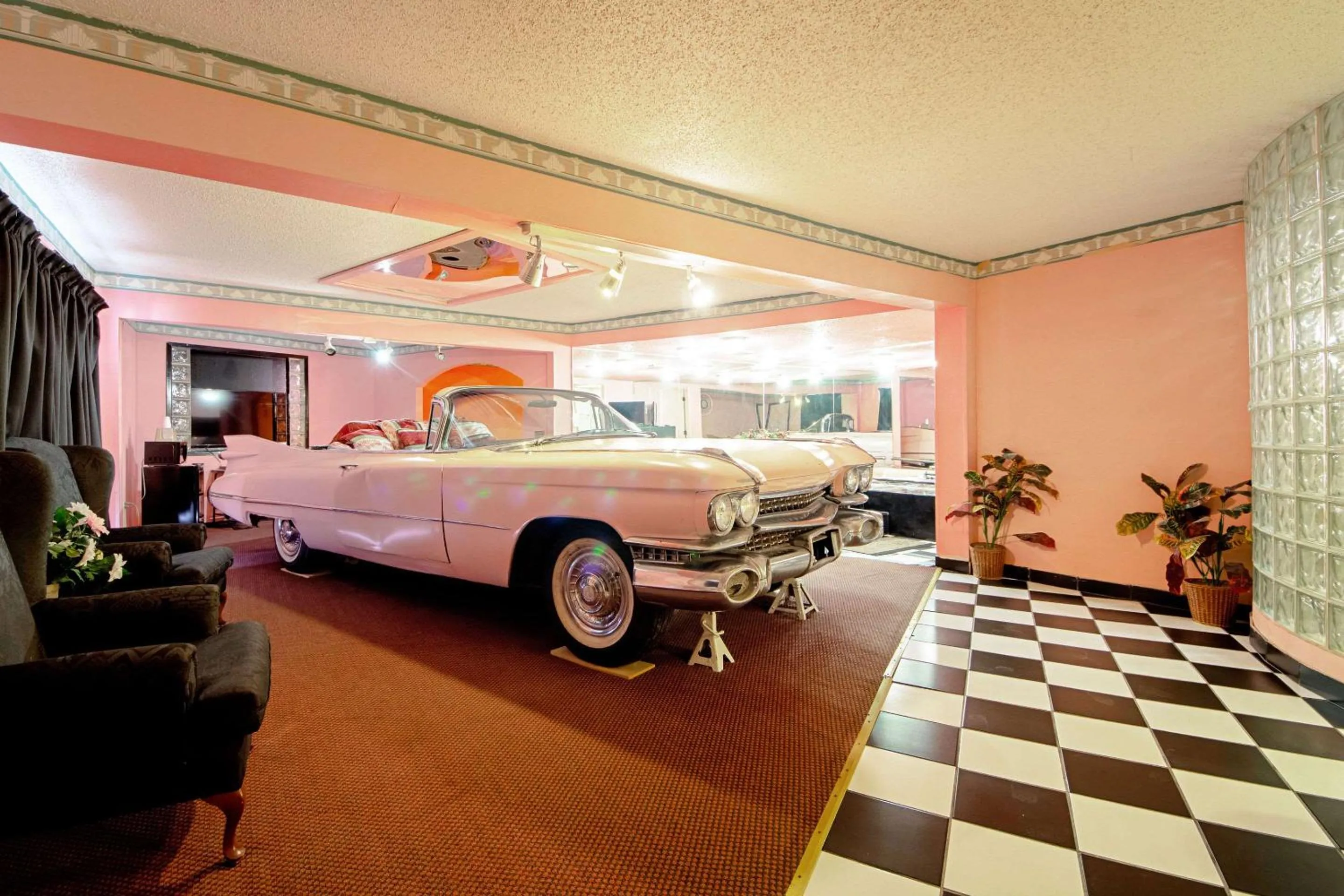 Photo of the whole room in Economy Inn & Suites