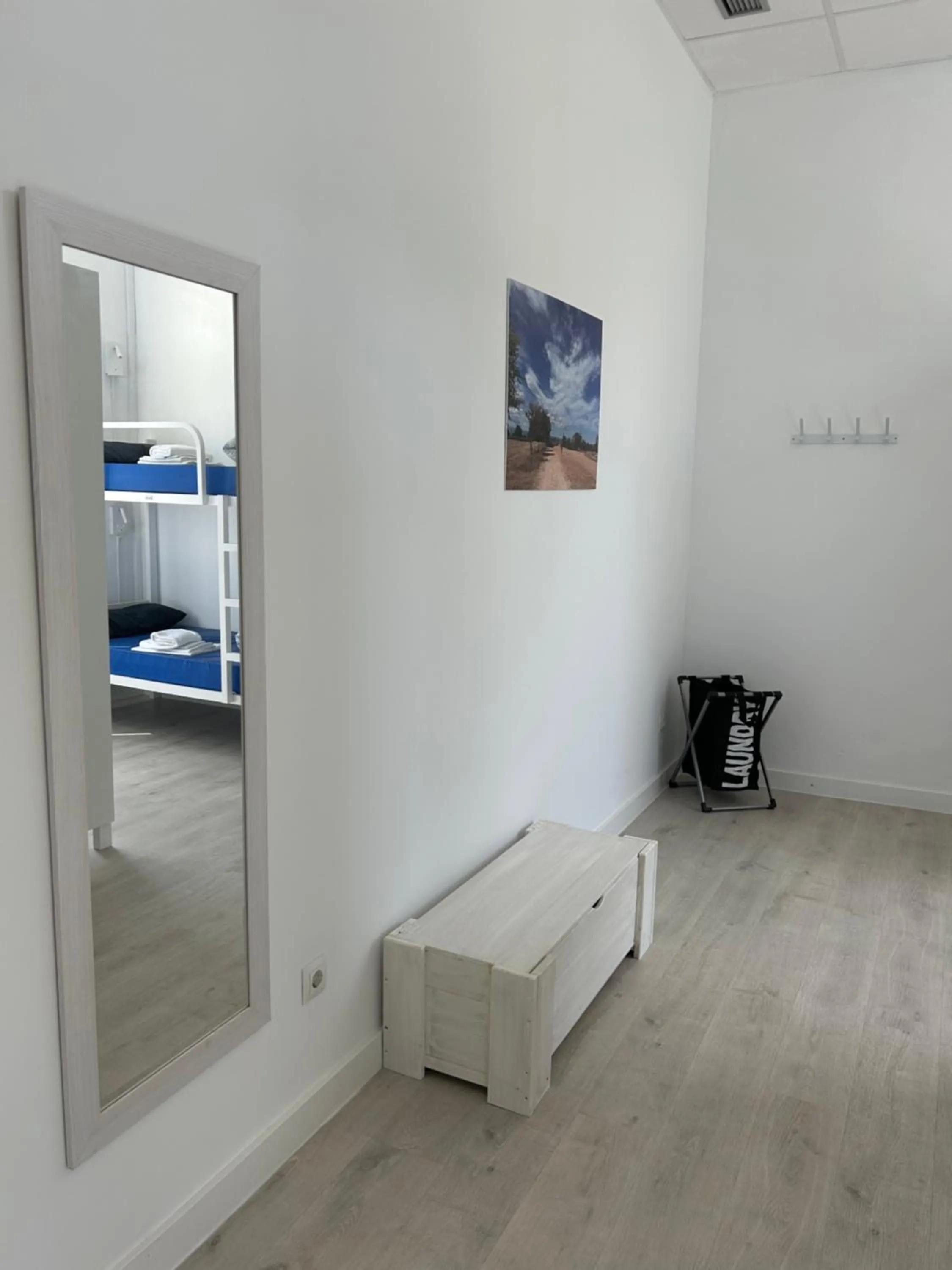 Bed in 8-Bed Mixed Dormitory Room in Albergue SCQ