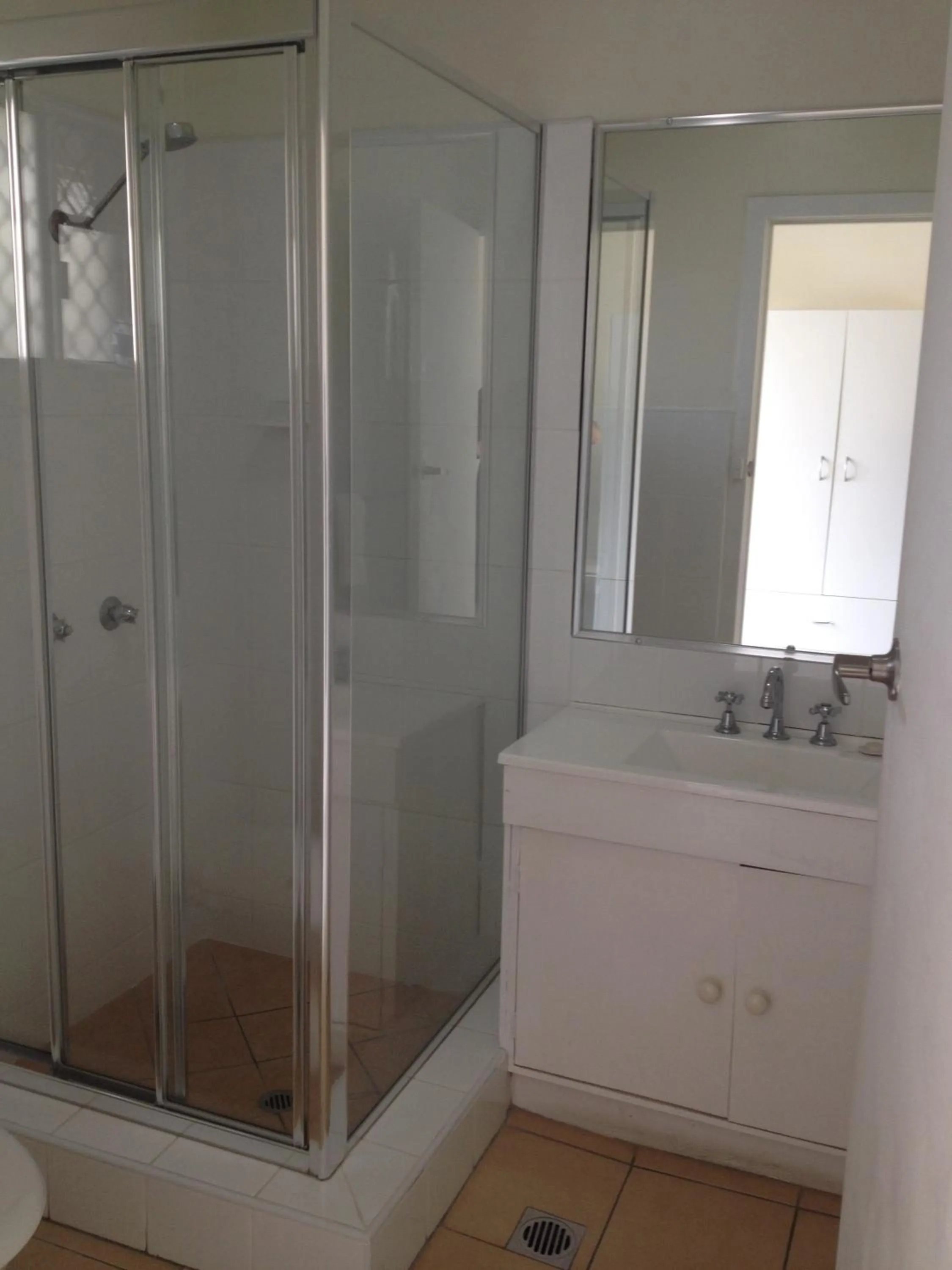 Shower in Tweed Central Motel