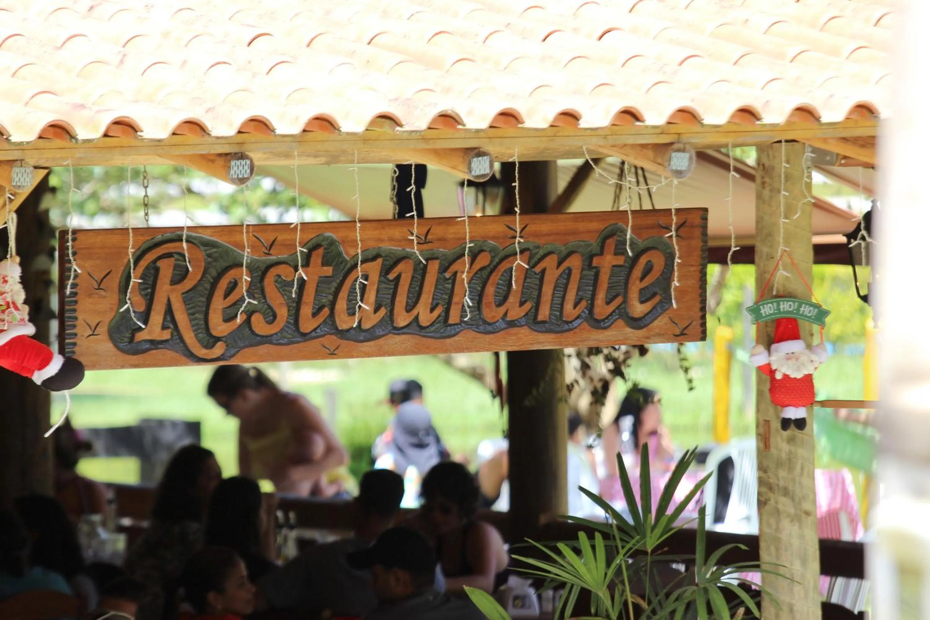 Restaurant/places to eat in Recanto da Roca