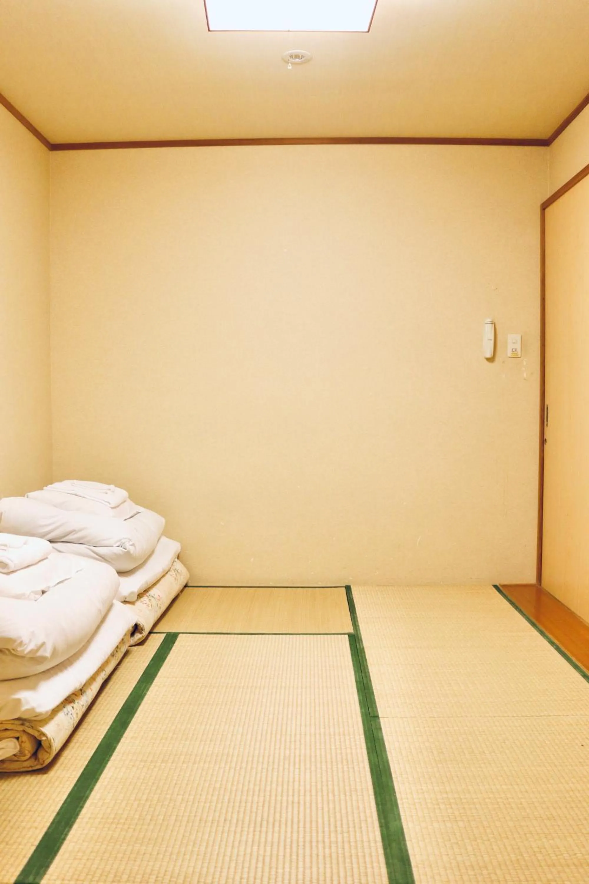 Bed in Ikoi-no-Ie Guesthouse