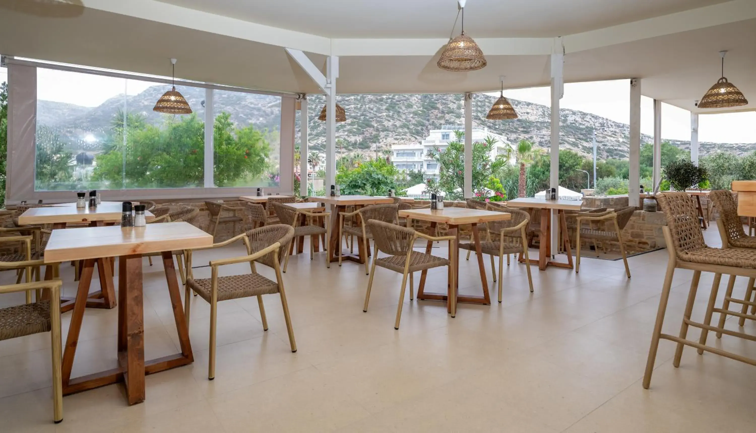 Restaurant/places to eat in Calypso Hotel Restaurant/places to eat in Calypso Hotel