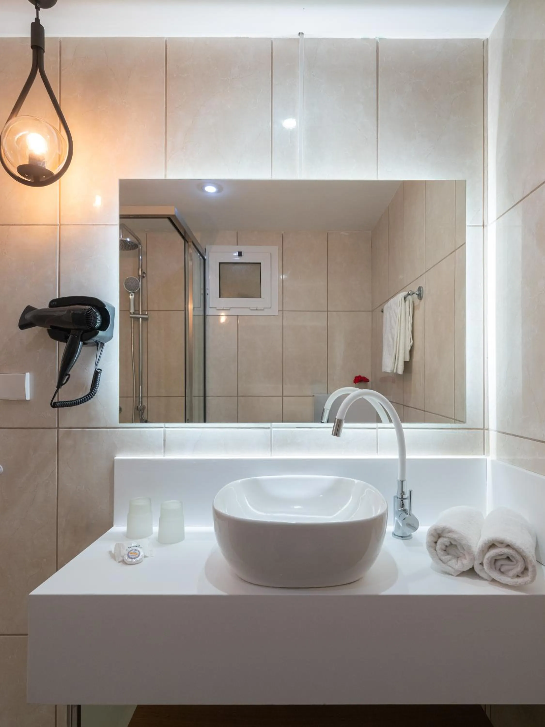 Bathroom in Calypso Hotel