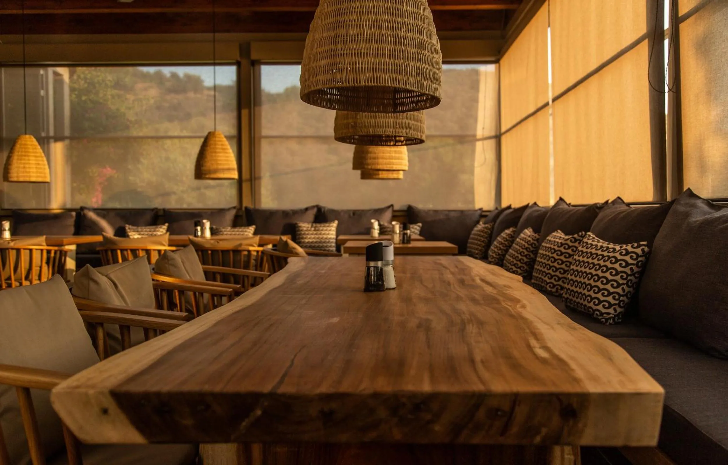 Restaurant/places to eat in Paralos Irini Mare