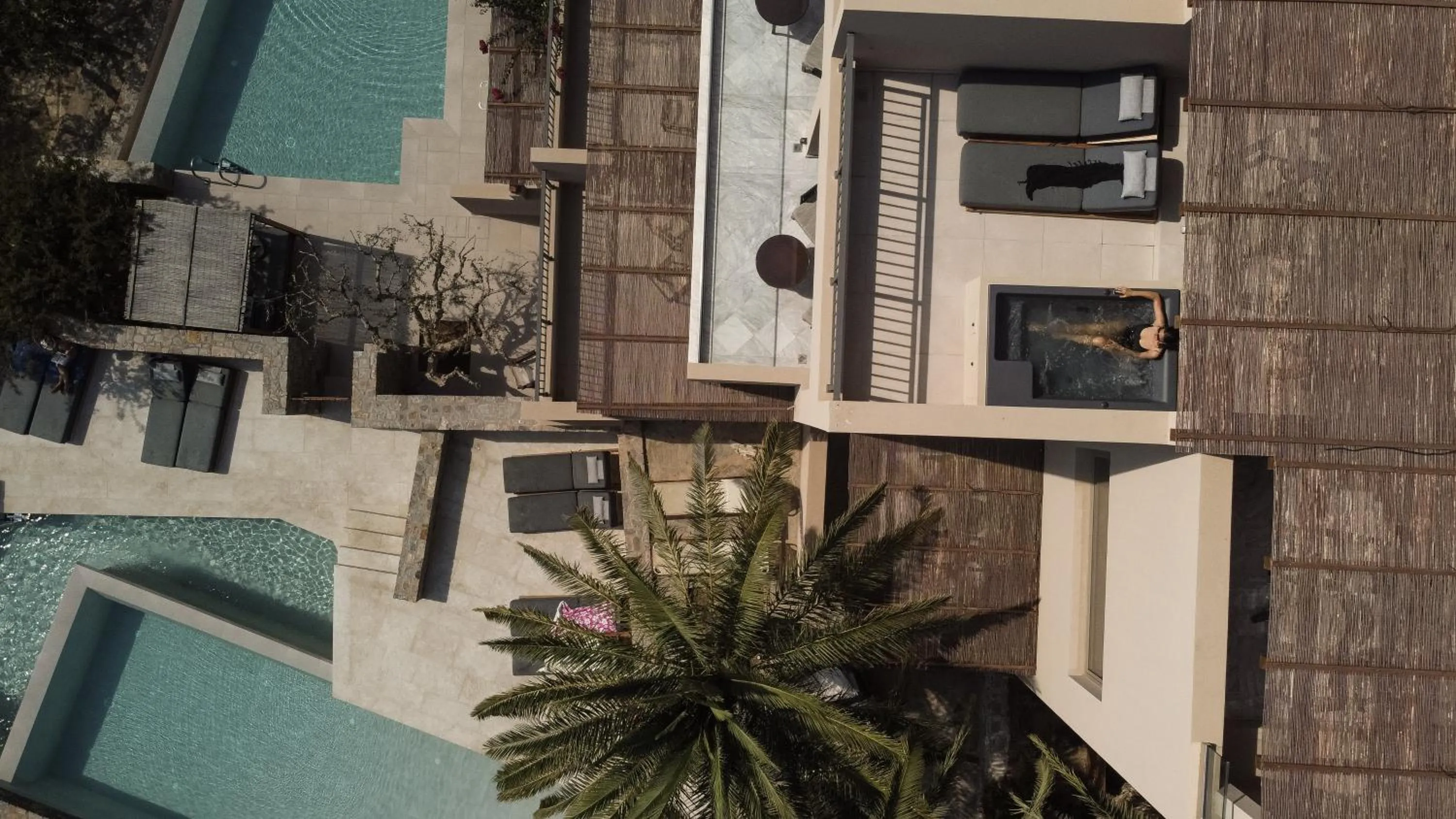 Property building in Paralos Irini Mare