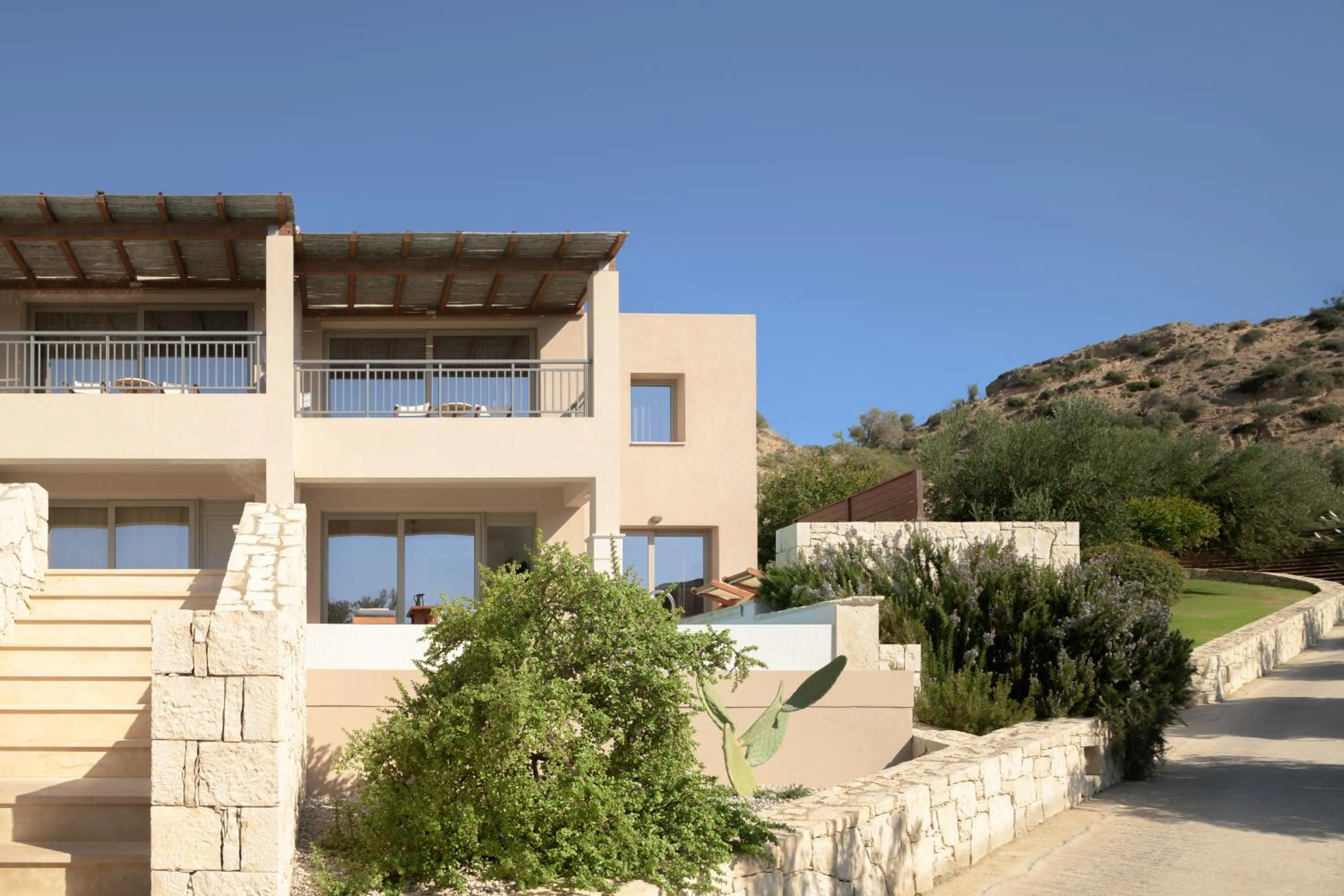 Property building in Paralos Irini Mare