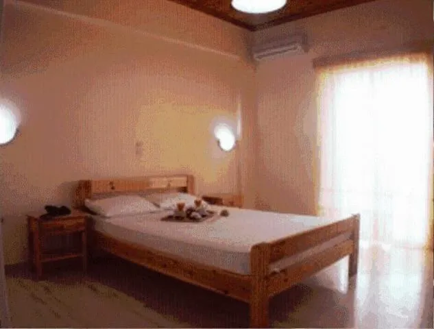 Bed in Kastro Beach Hotel