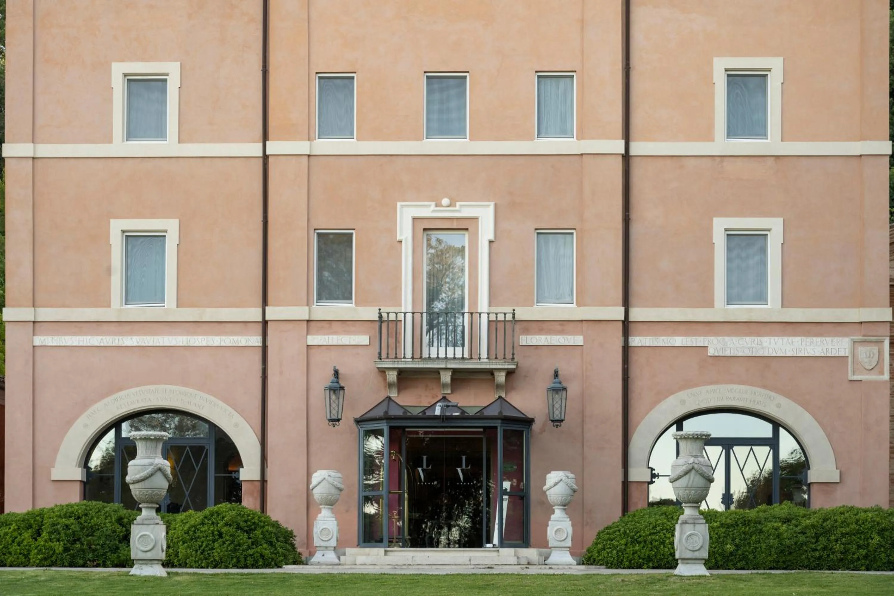 Property building in Villa Lattanzi