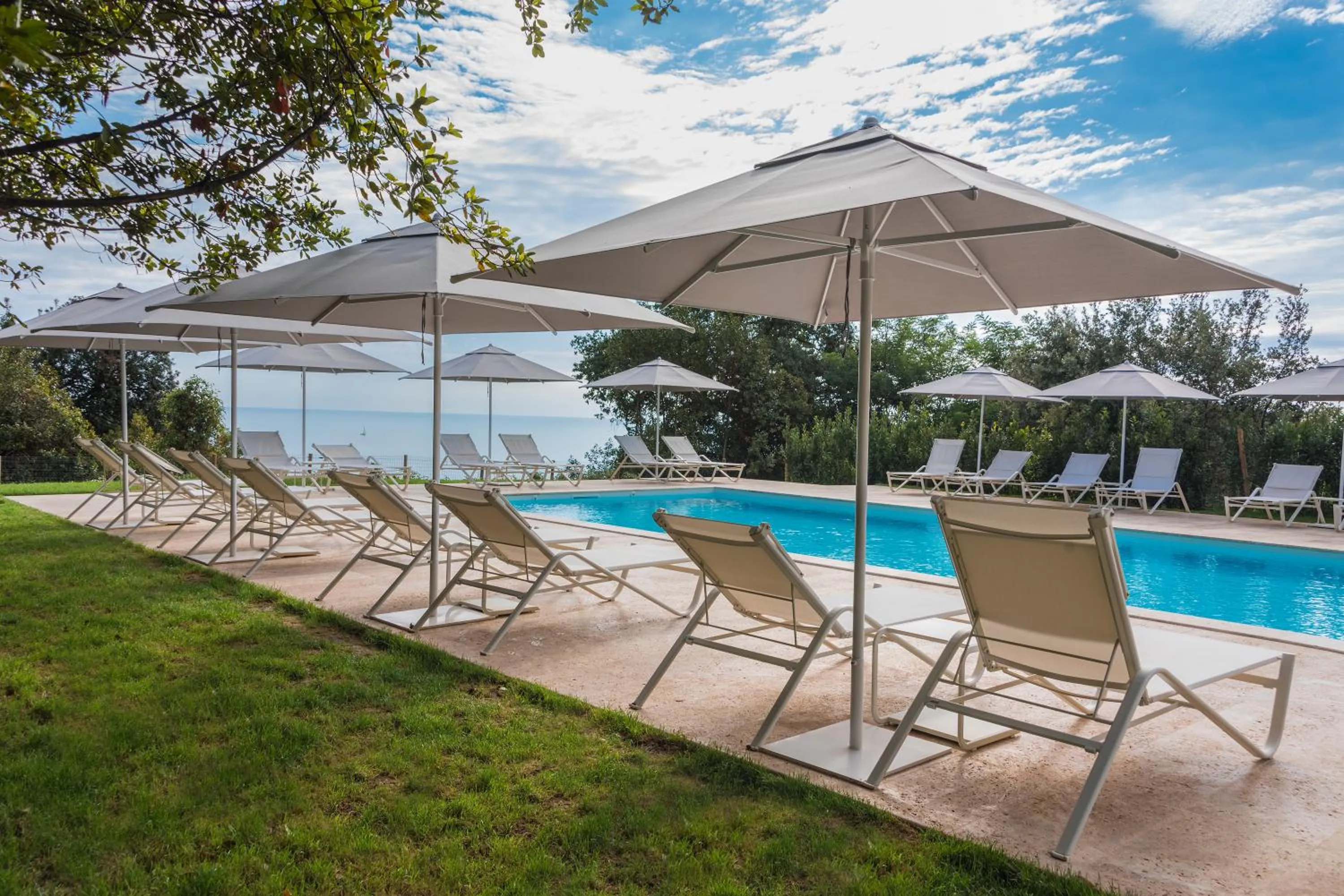 Swimming pool in Villa Lattanzi