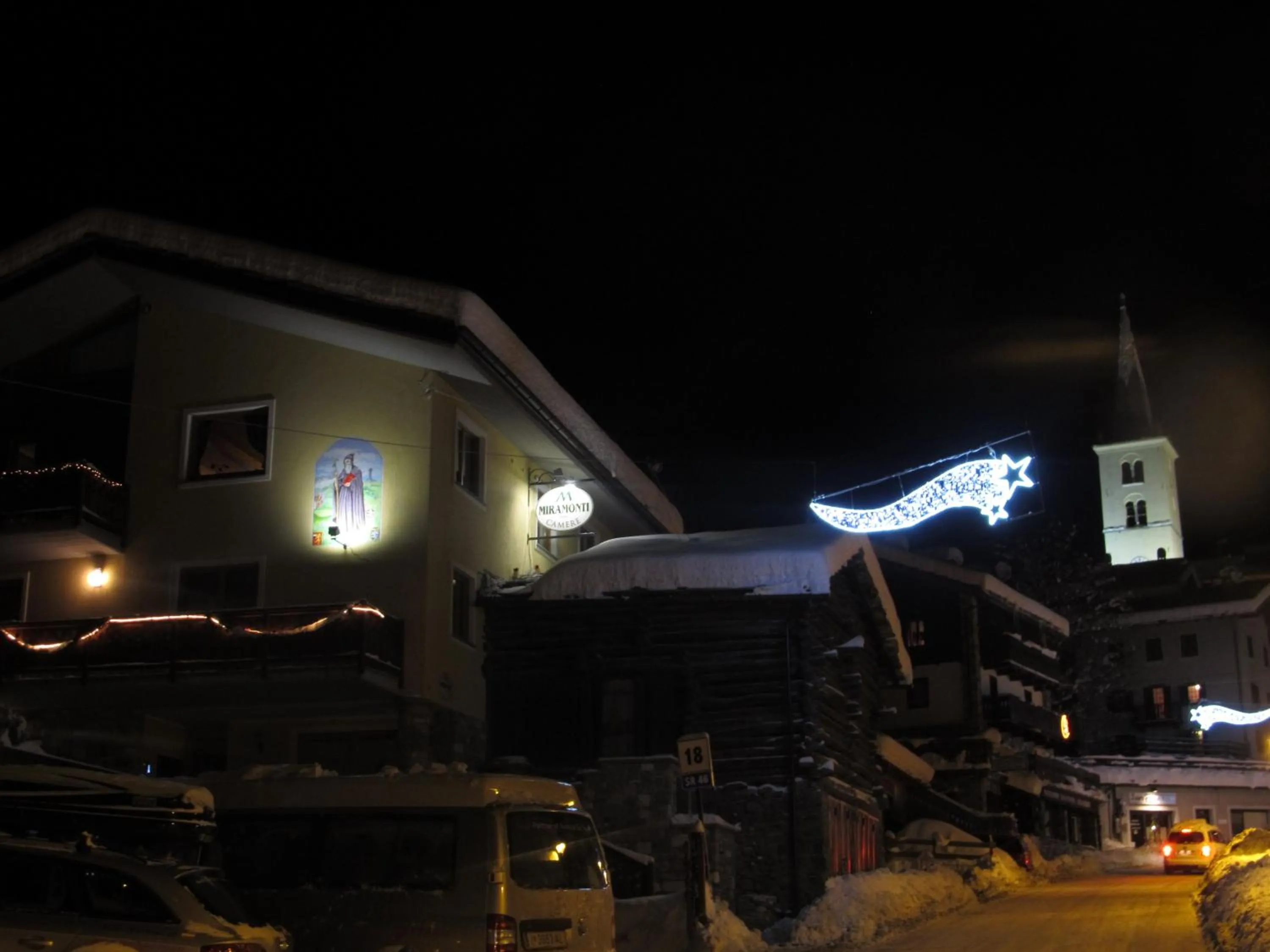 Facade/entrance in Miramonti