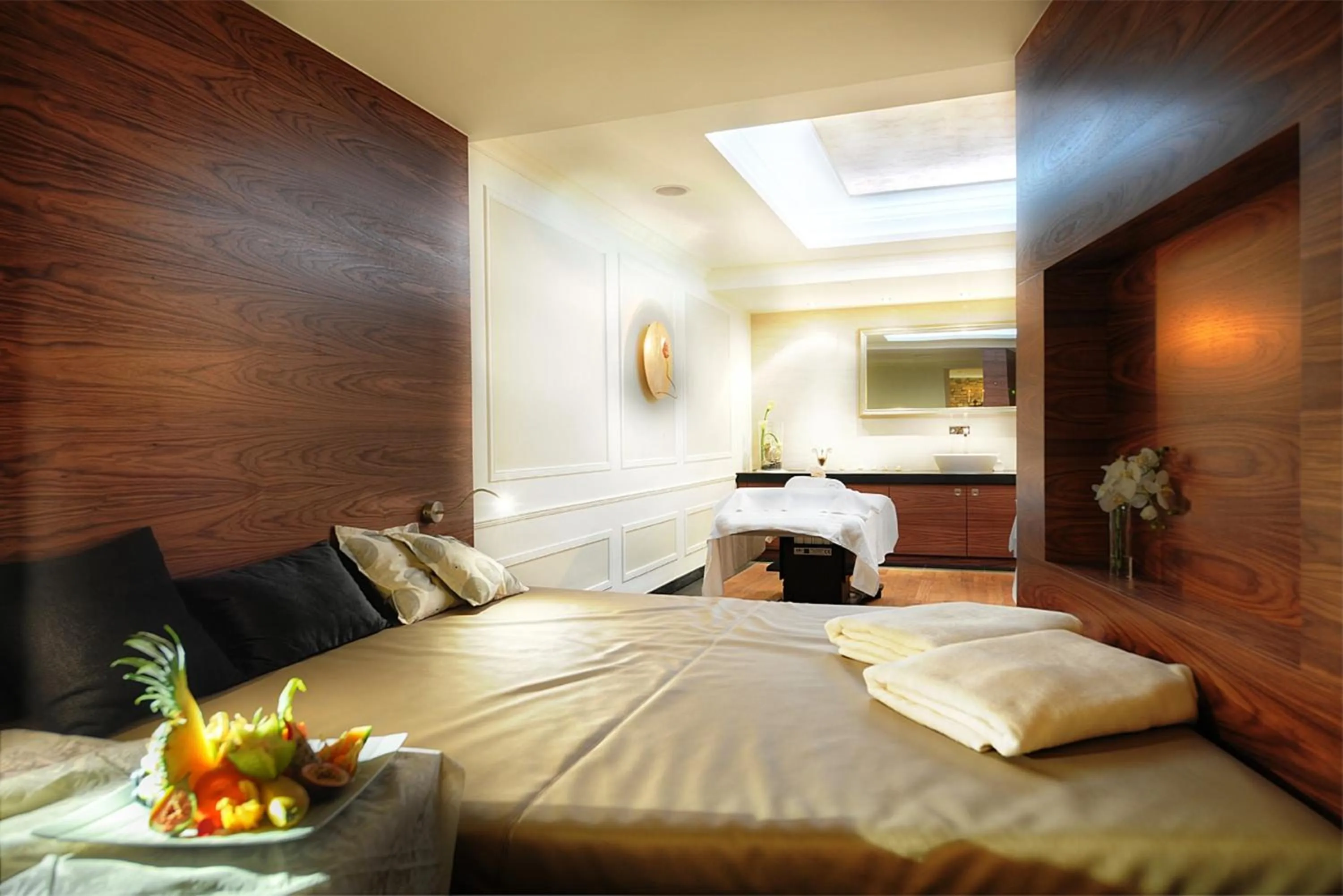 Spa and wellness centre/facilities, Bed in Wellnesshotel Cervosa