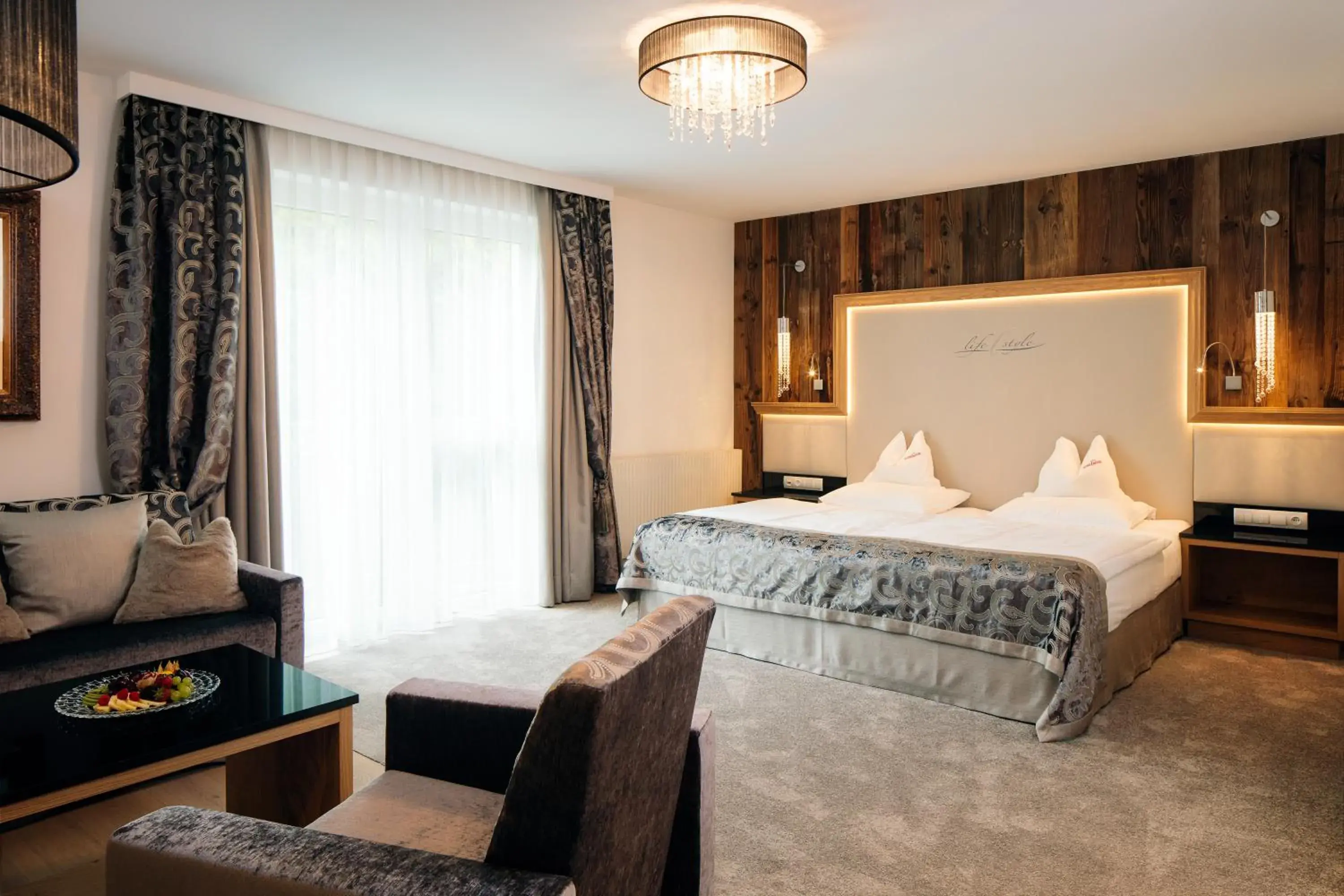 Two-Bedroom Suite in Wellnesshotel Cervosa Two-Bedroom Suite in Wellnesshotel Cervosa