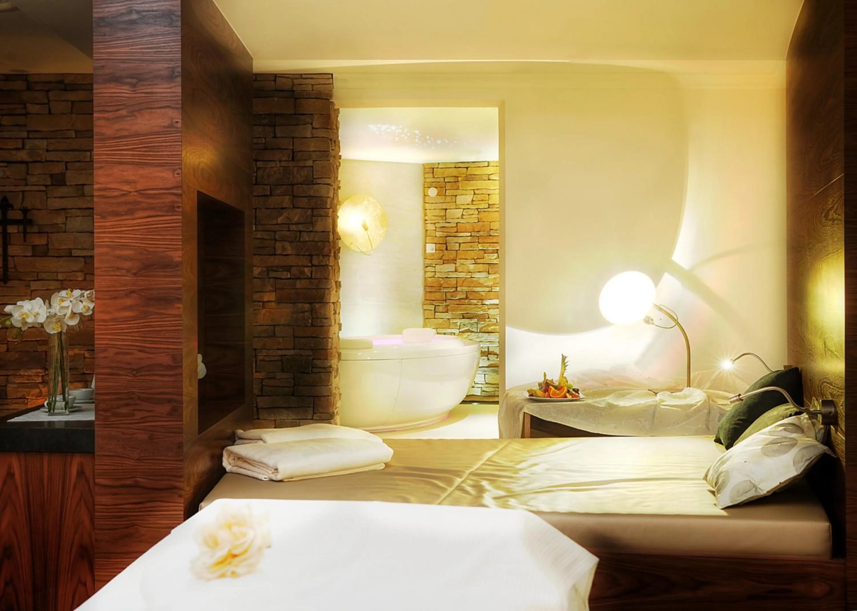 Spa and wellness centre/facilities, Bed in Wellnesshotel Cervosa
