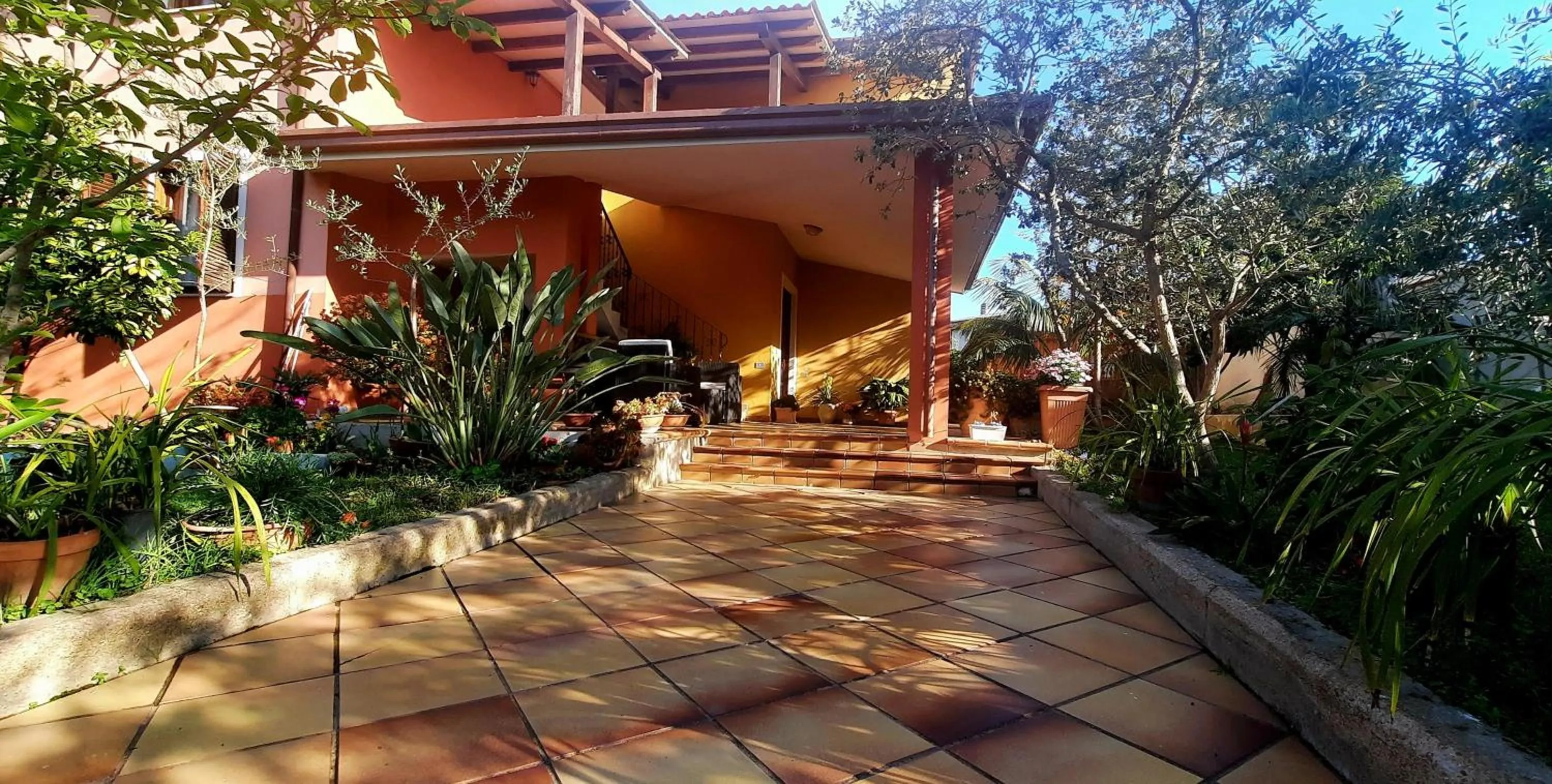 Property building in janas