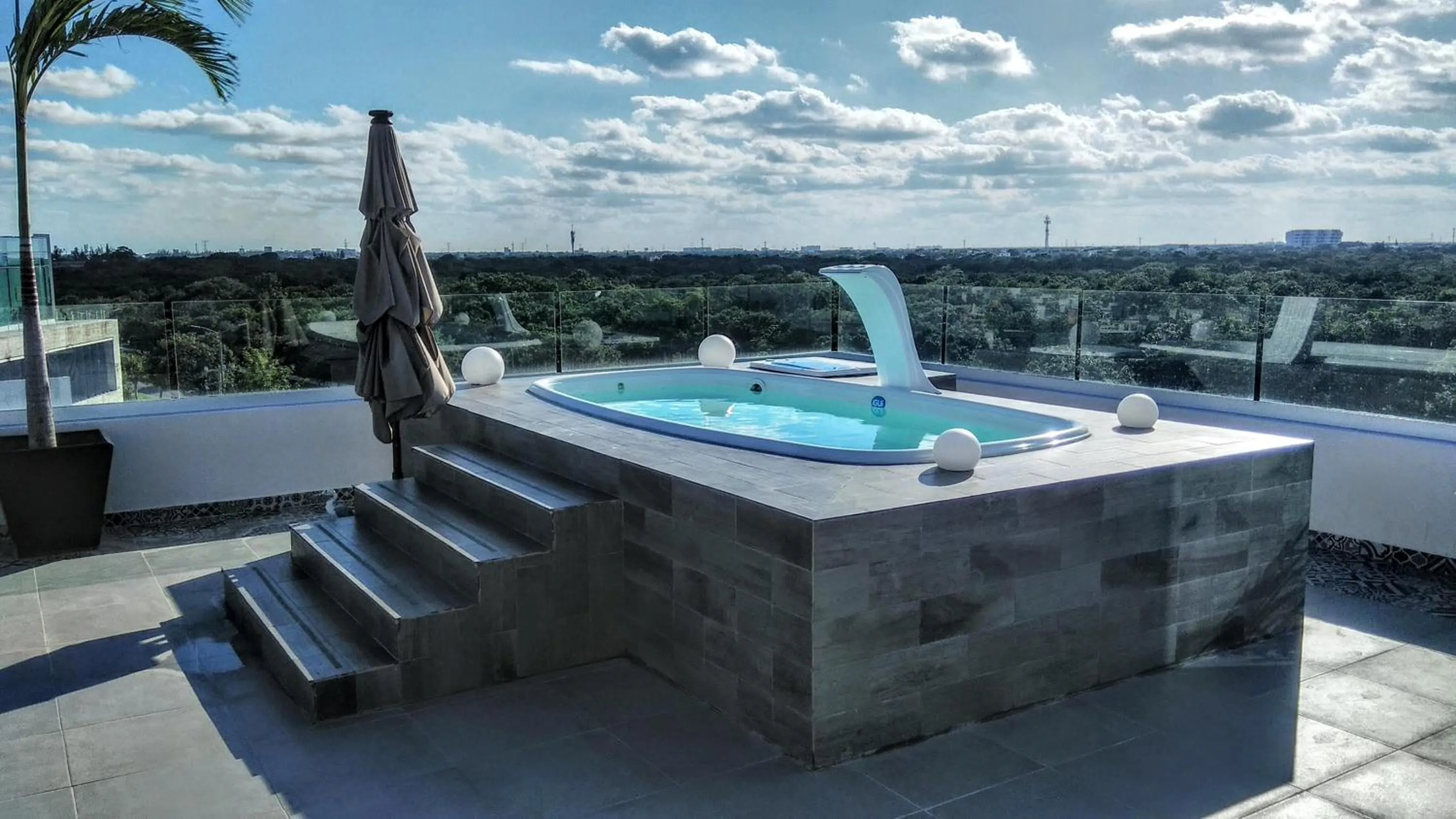 Swimming pool in KABAH Cancun Hotel Boutique