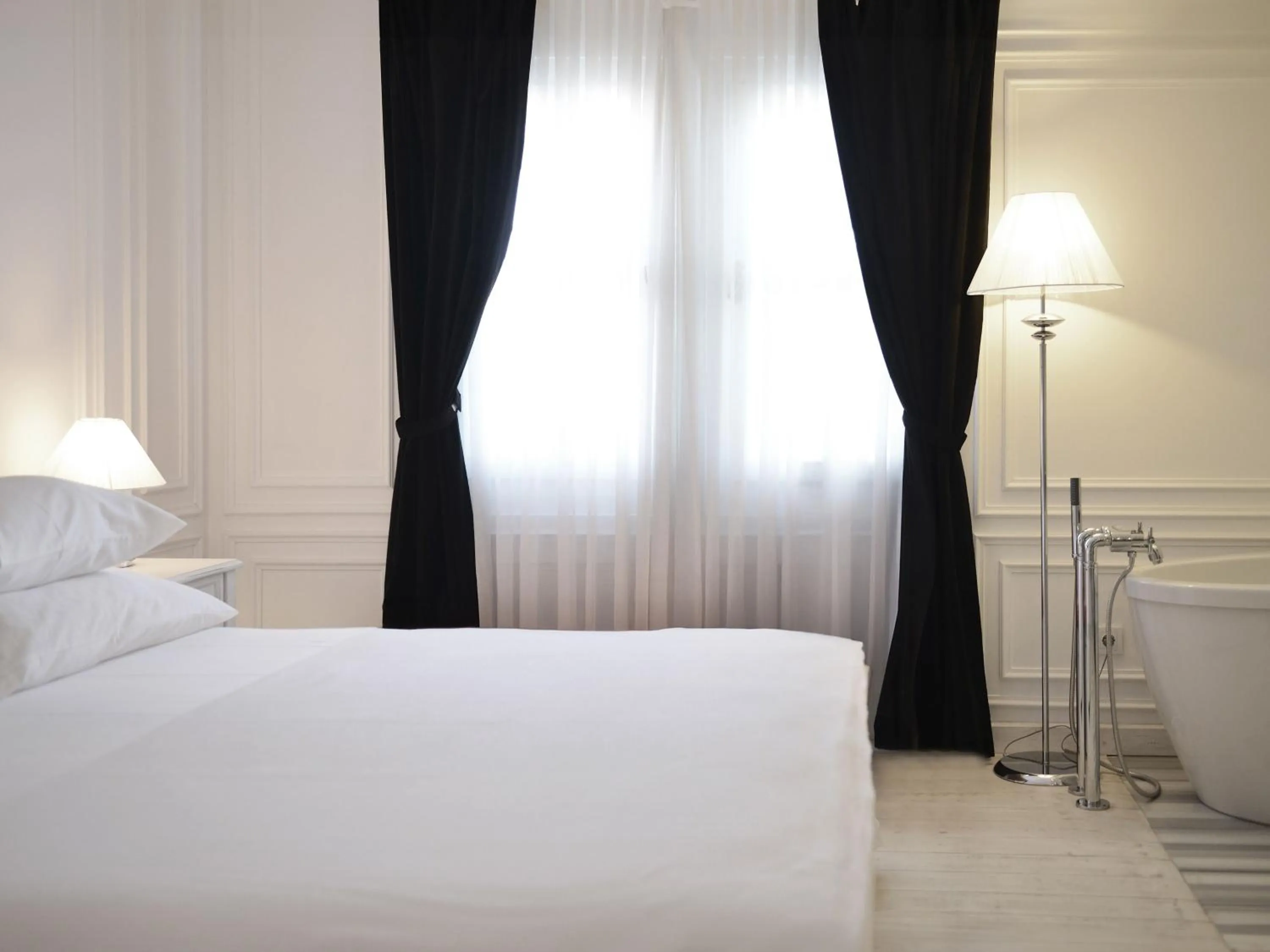 Bed in Vintage Alacati