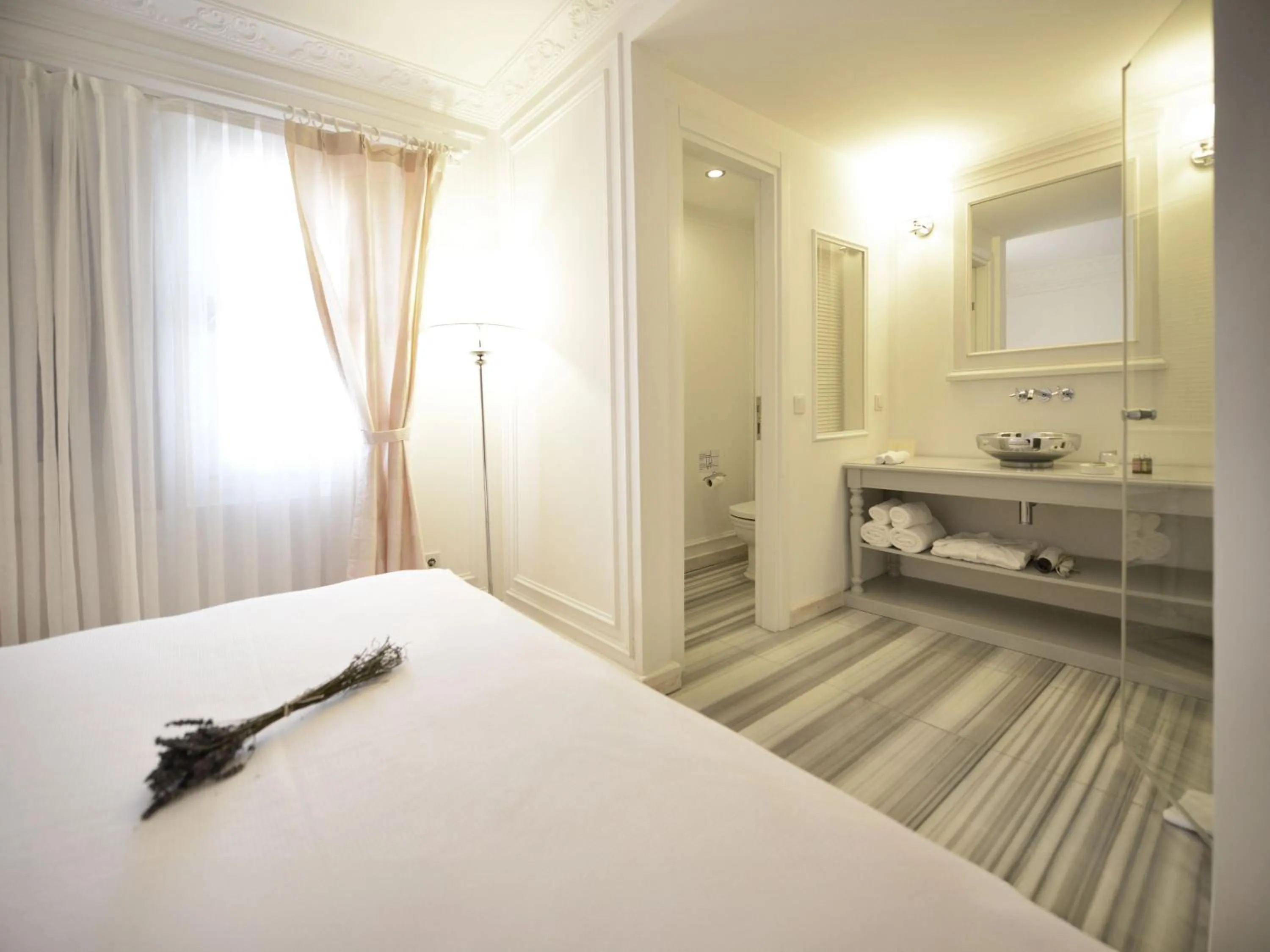 Bed in Vintage Alacati