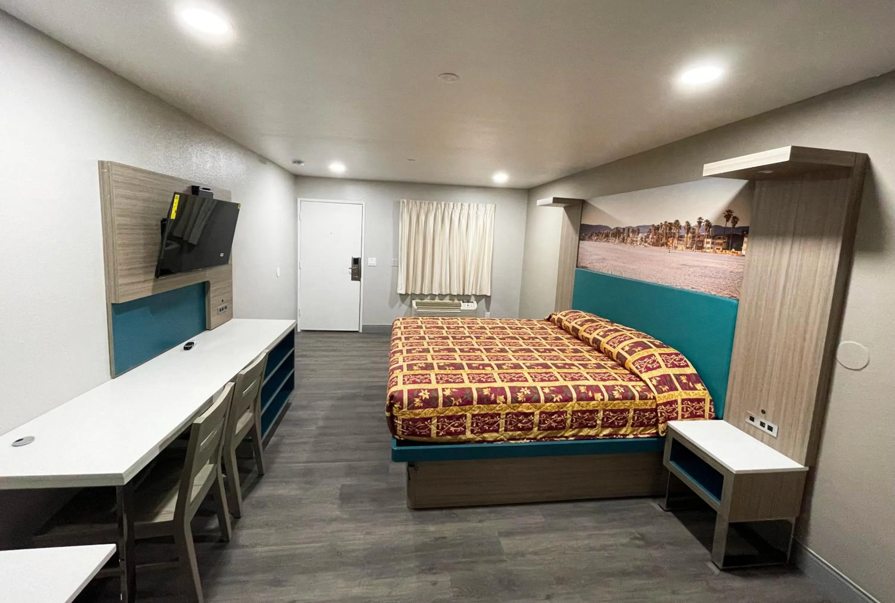 Bed in New Star Inn El Monte, CA - Los Angeles