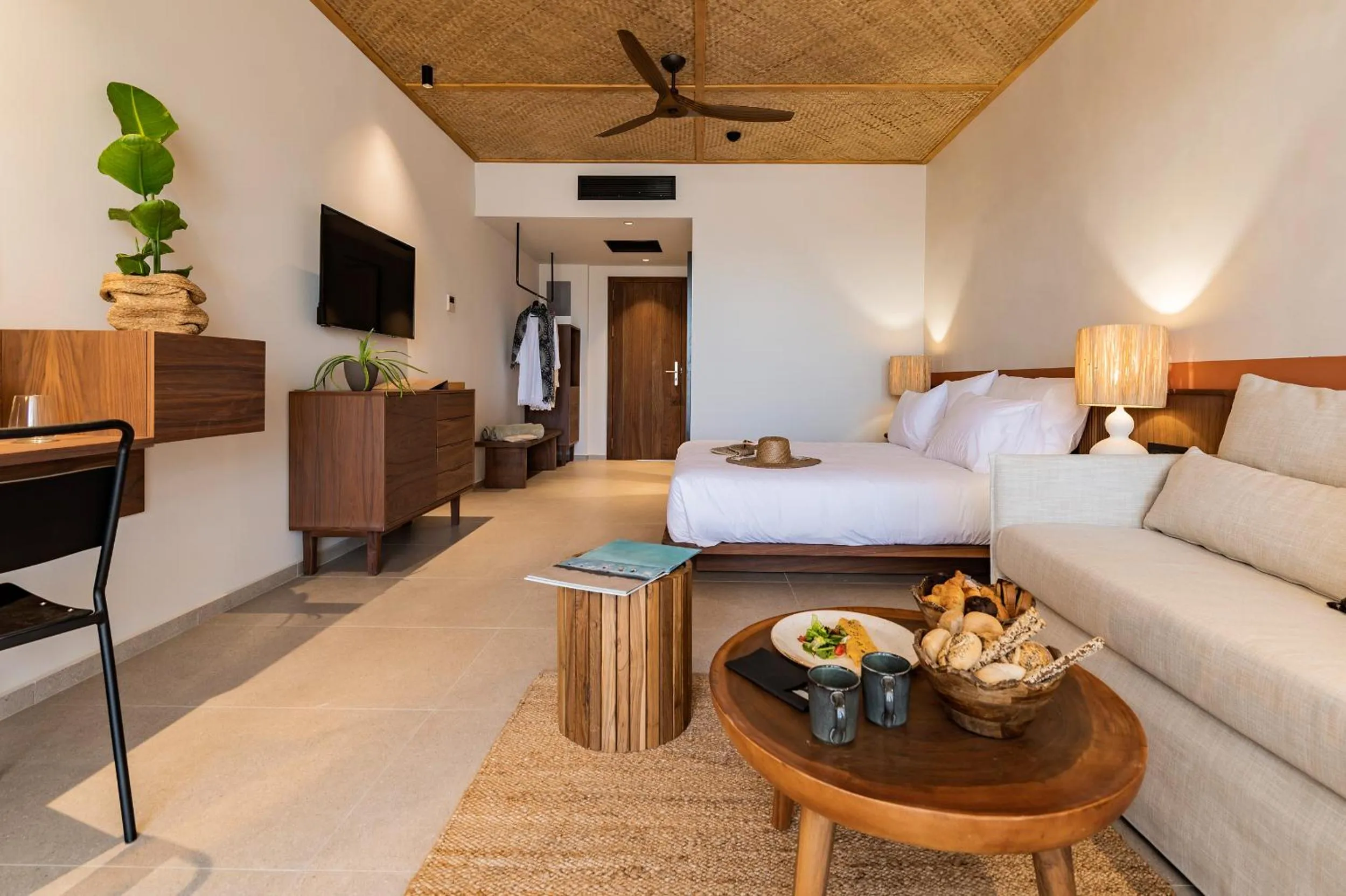 Photo of the whole room, Bed in Lindos Aqua Terra