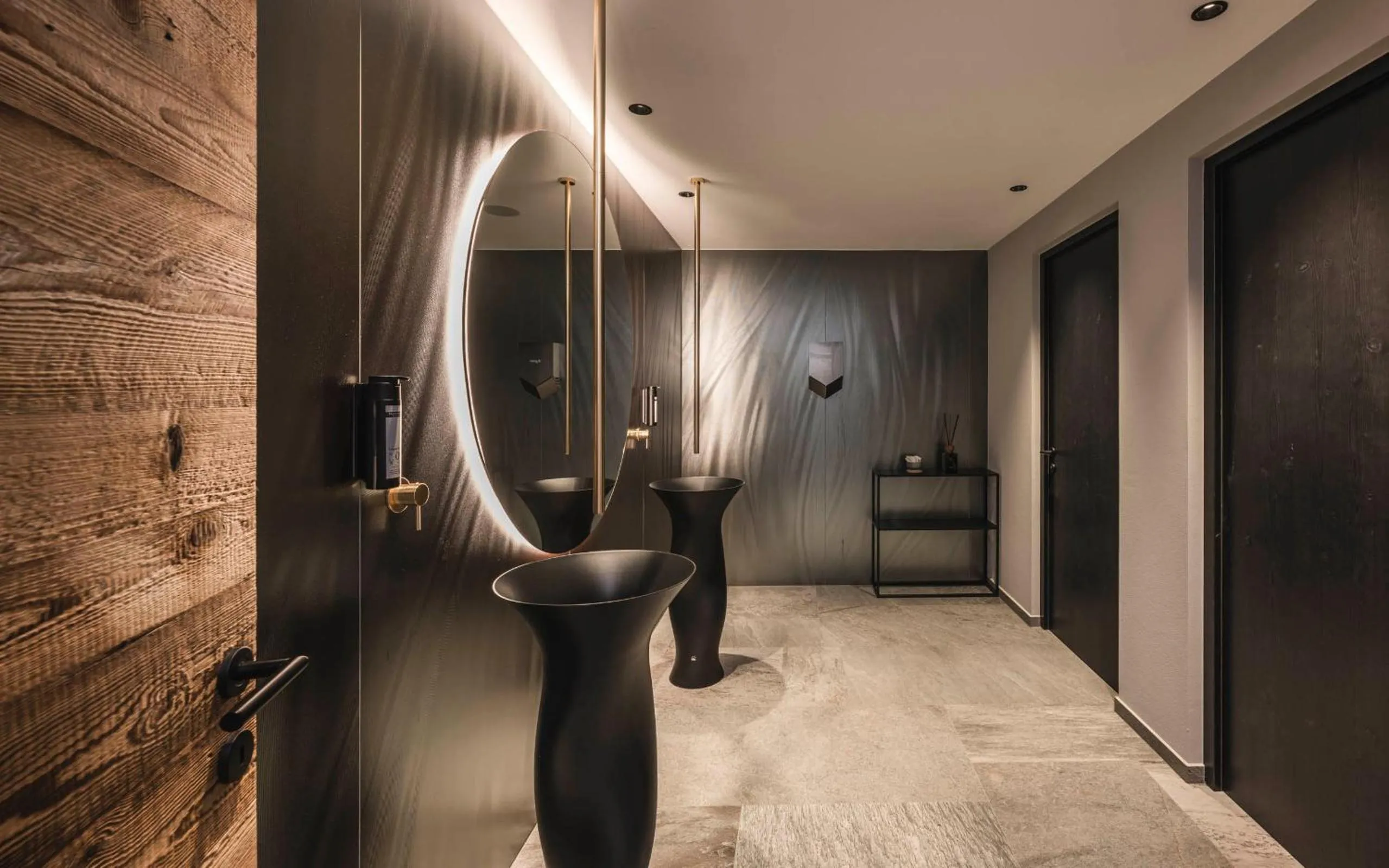 Toilet in Hotel Plan de Gralba - das Berghotel