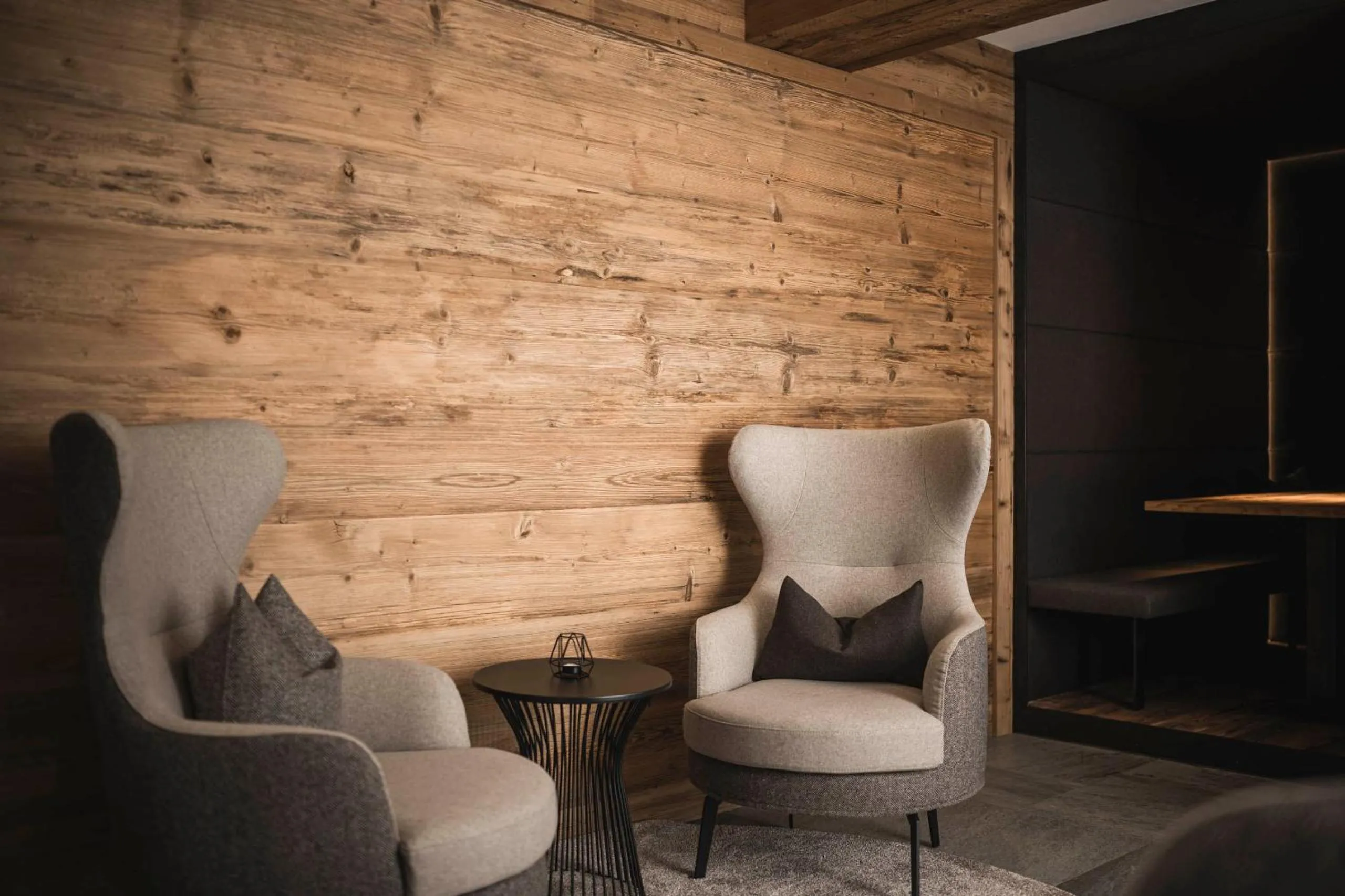 Lounge or bar in Hotel Plan de Gralba - das Berghotel