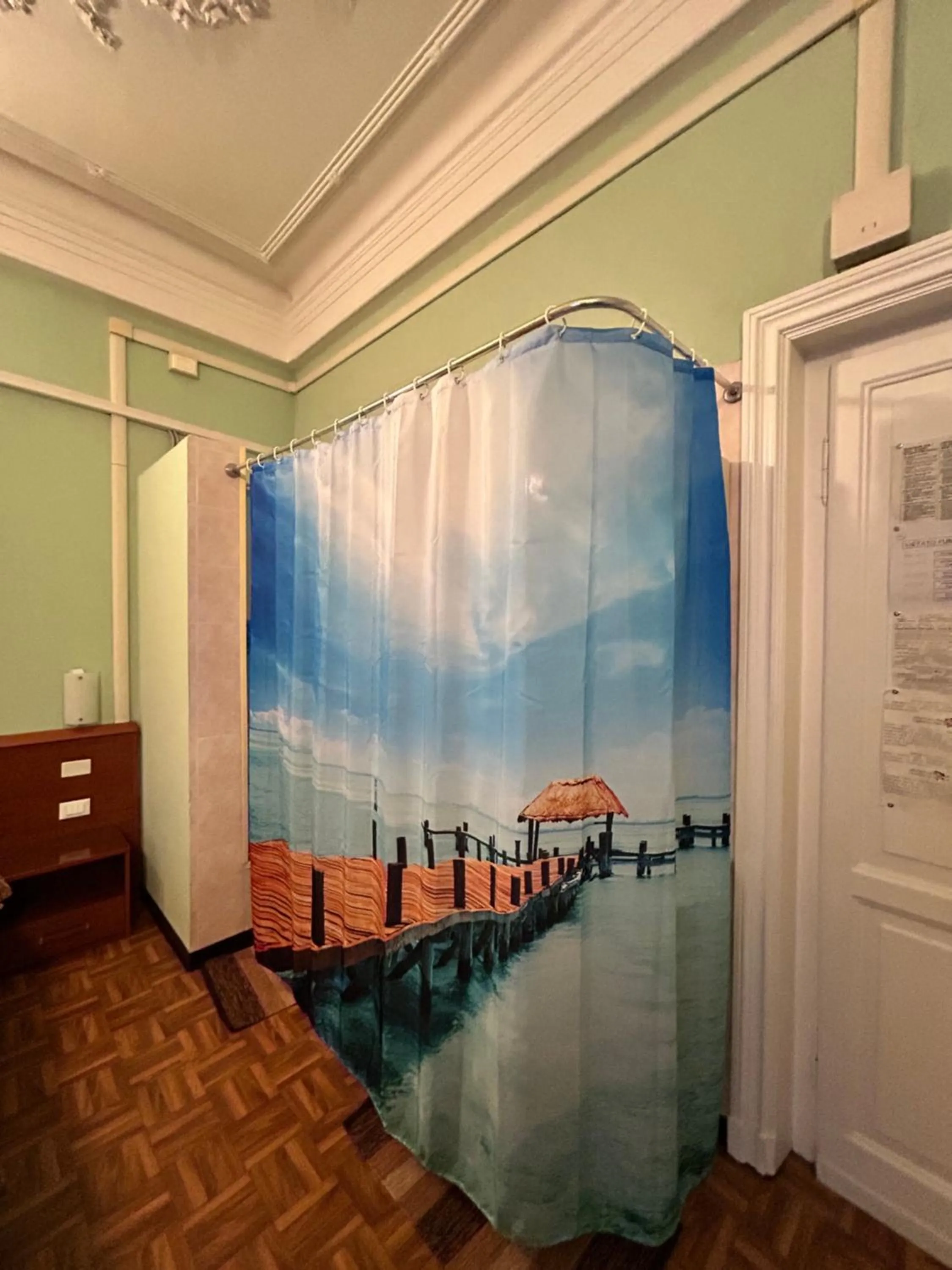 Shower in Hotel Barone