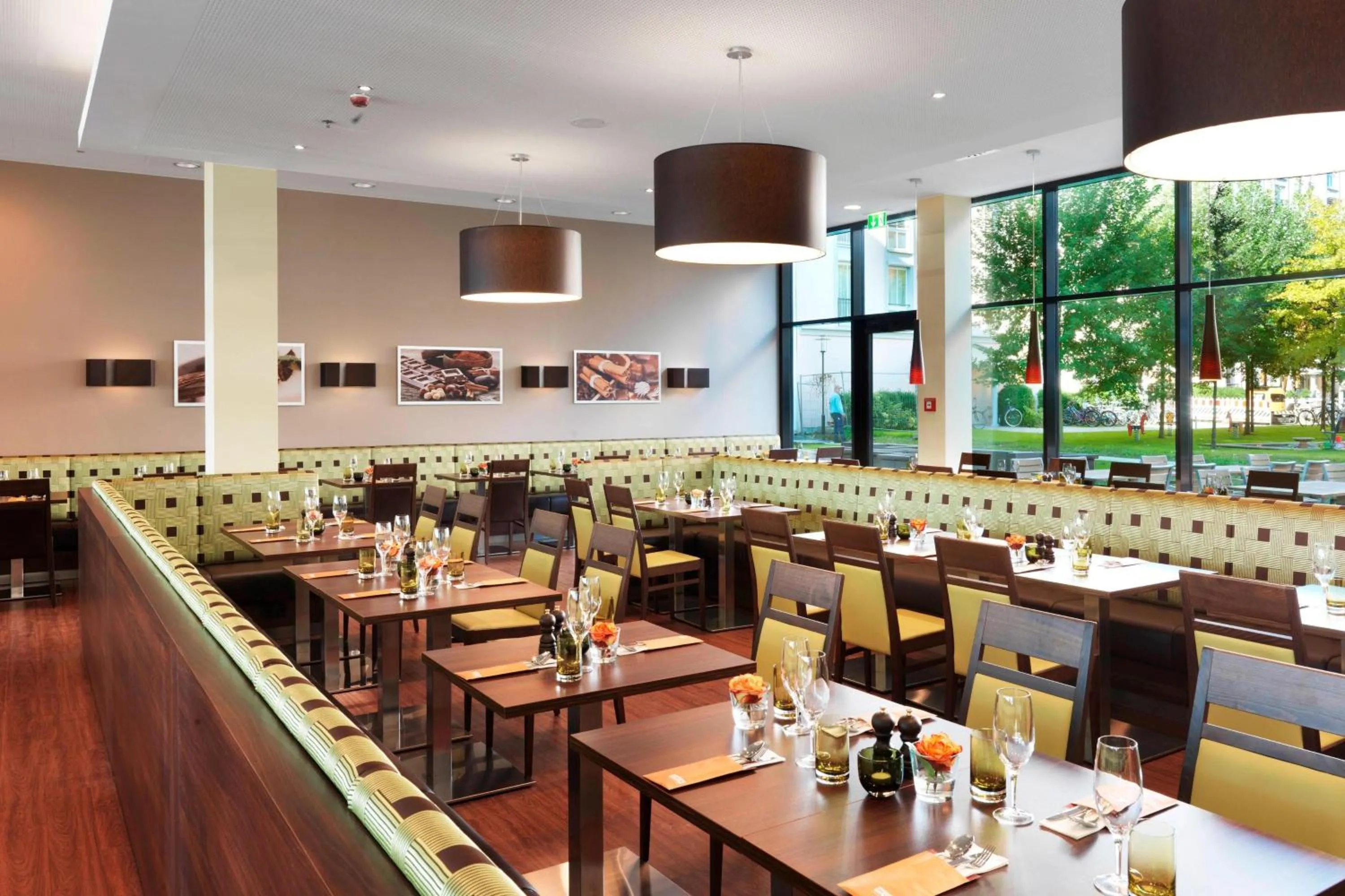 Restaurant/places to eat in Residence Inn by Marriott Munich City East