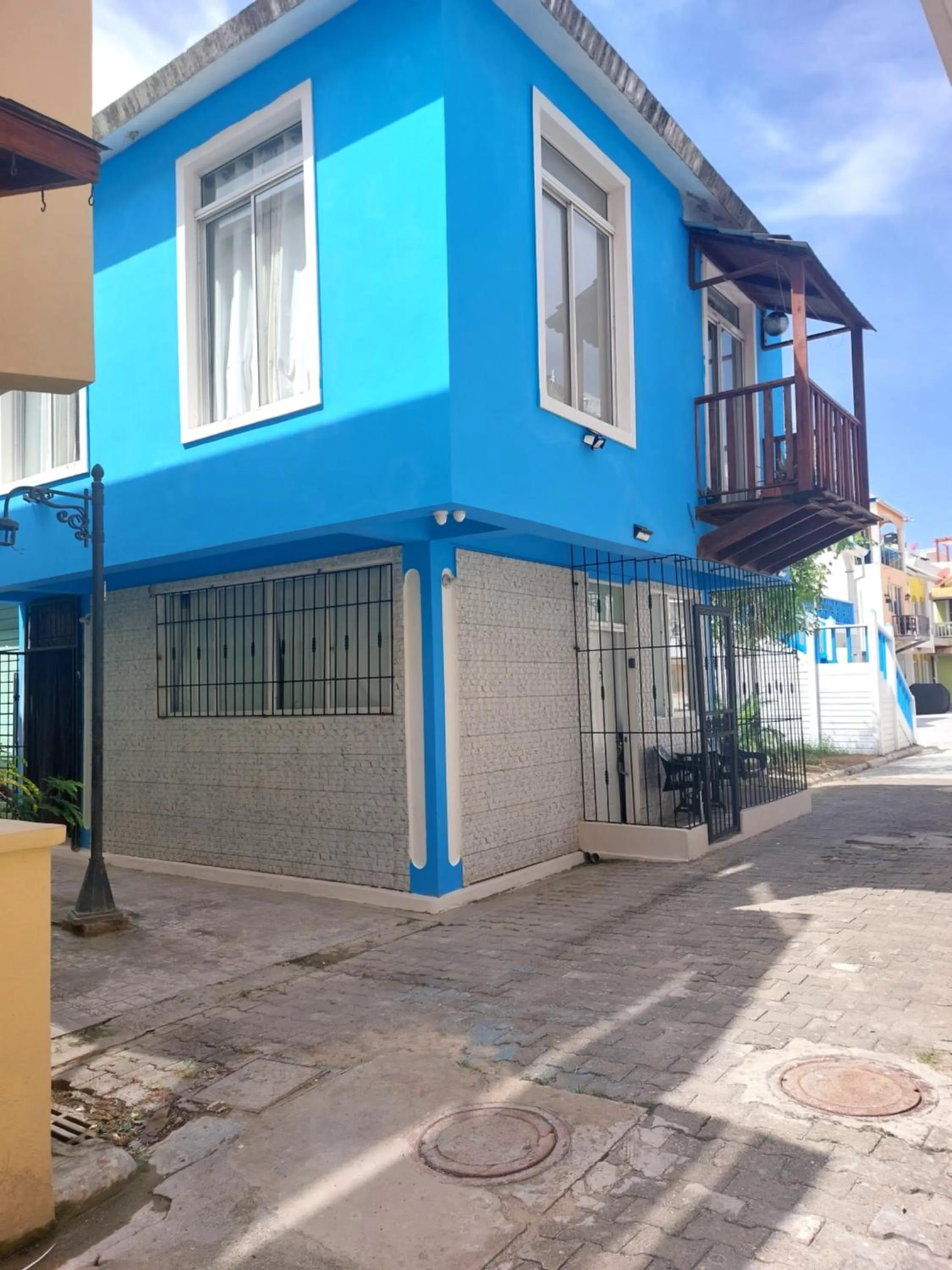 Property building in Apartamento Costa Azul en El Pueblito
