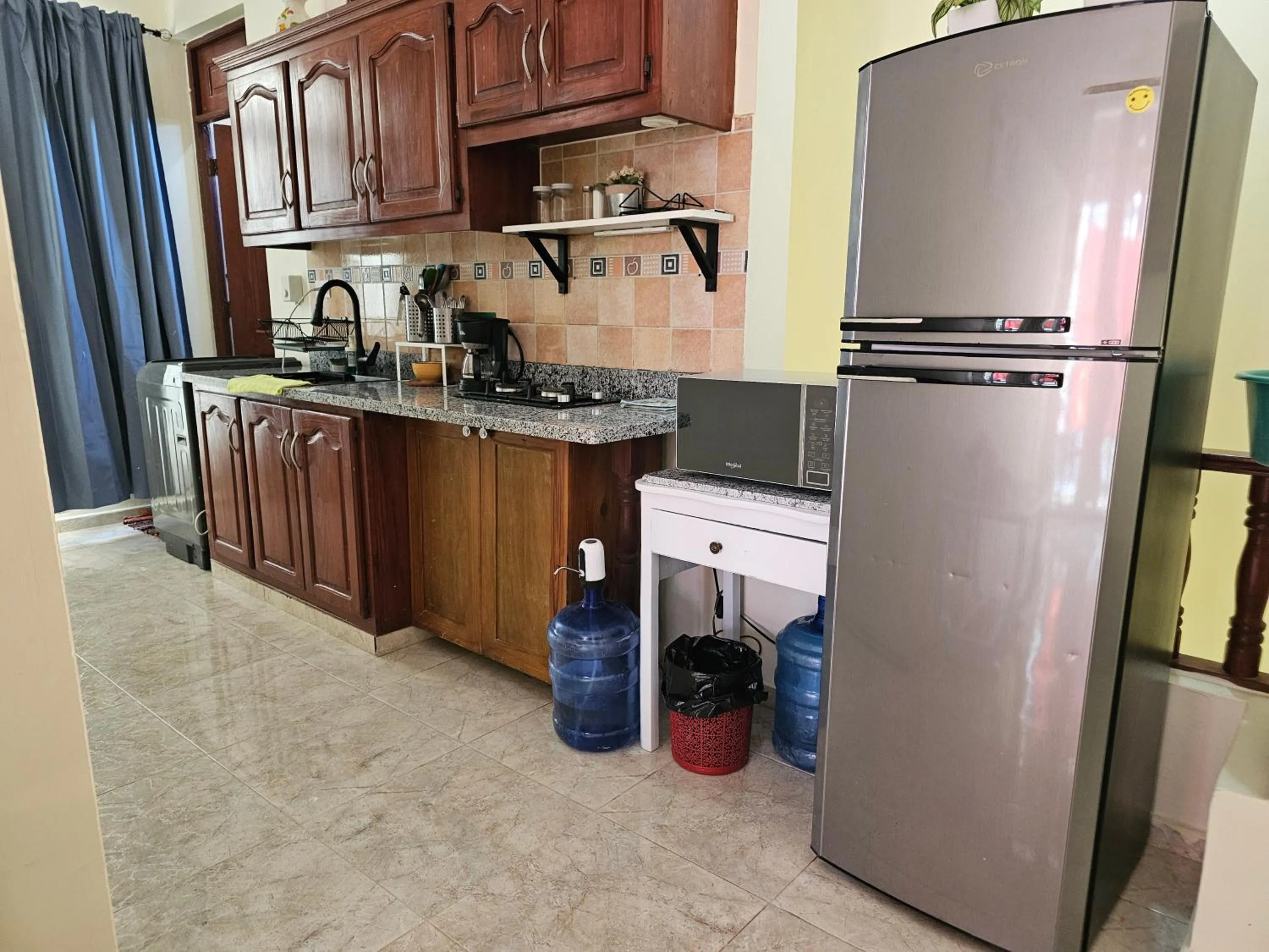 Kitchen or kitchenette in Apartamento Costa Azul en El Pueblito
