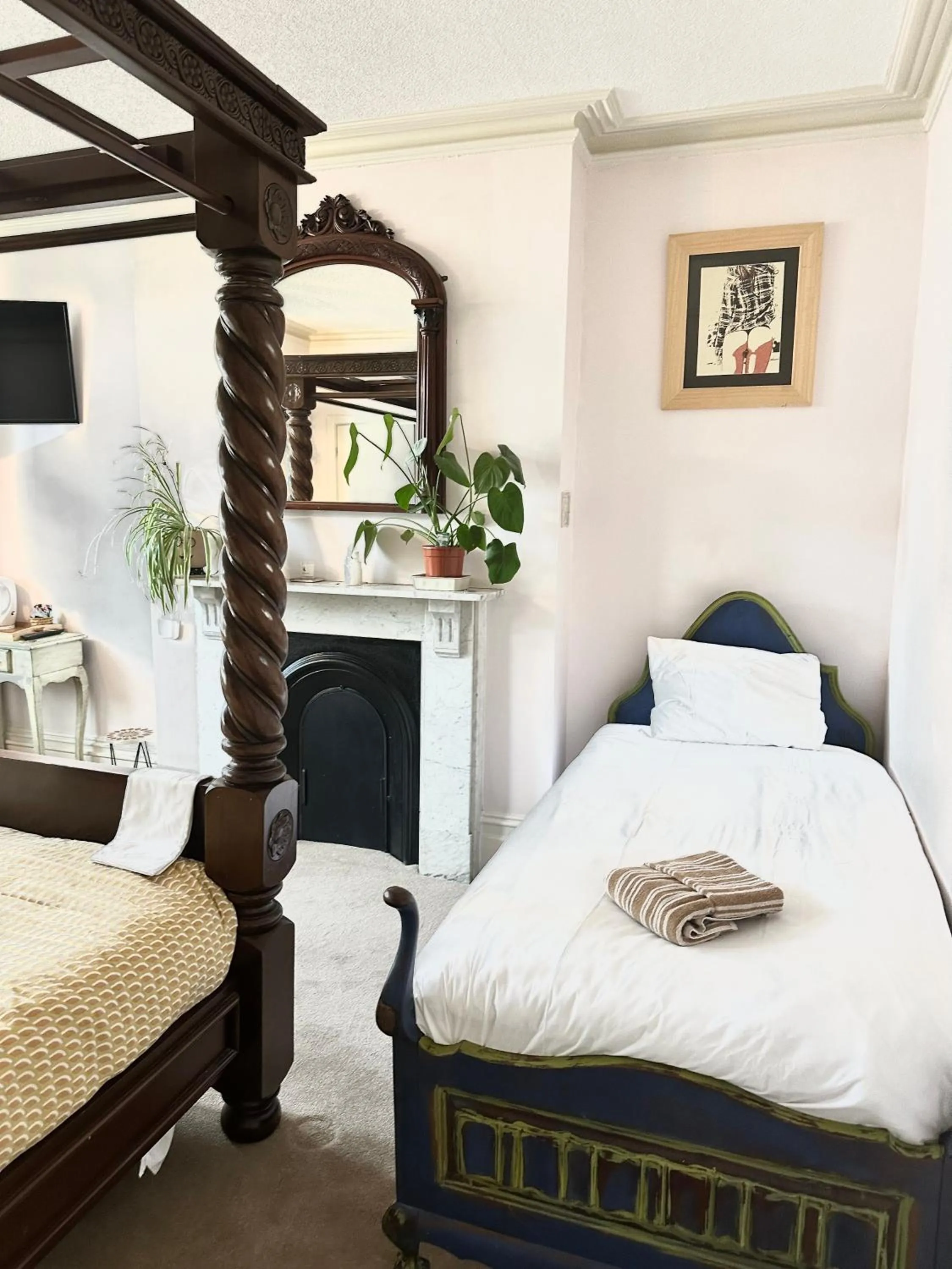 Bed in Boho Beach House - Beach location