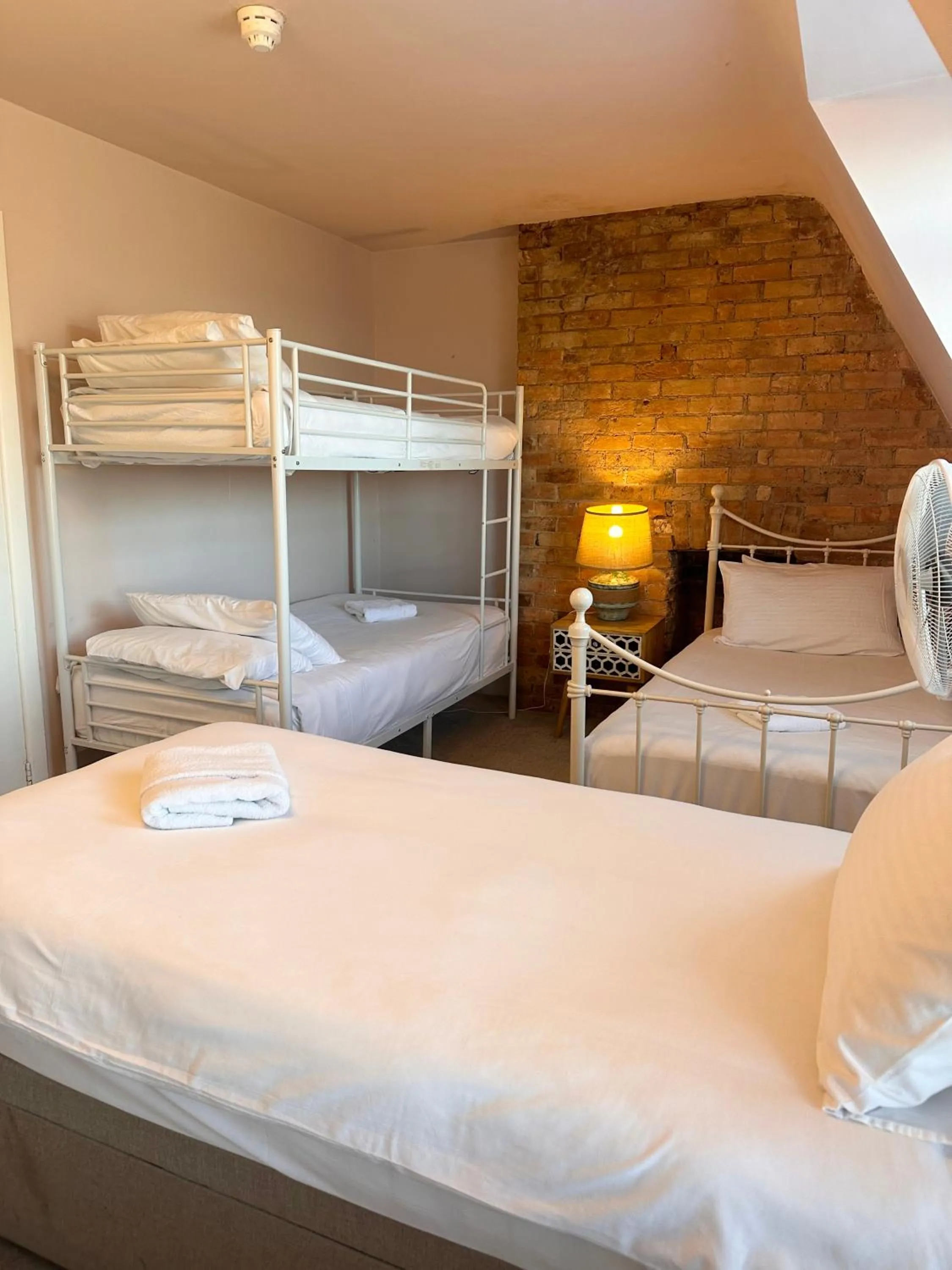 Bed in Boho Beach House - Beach location