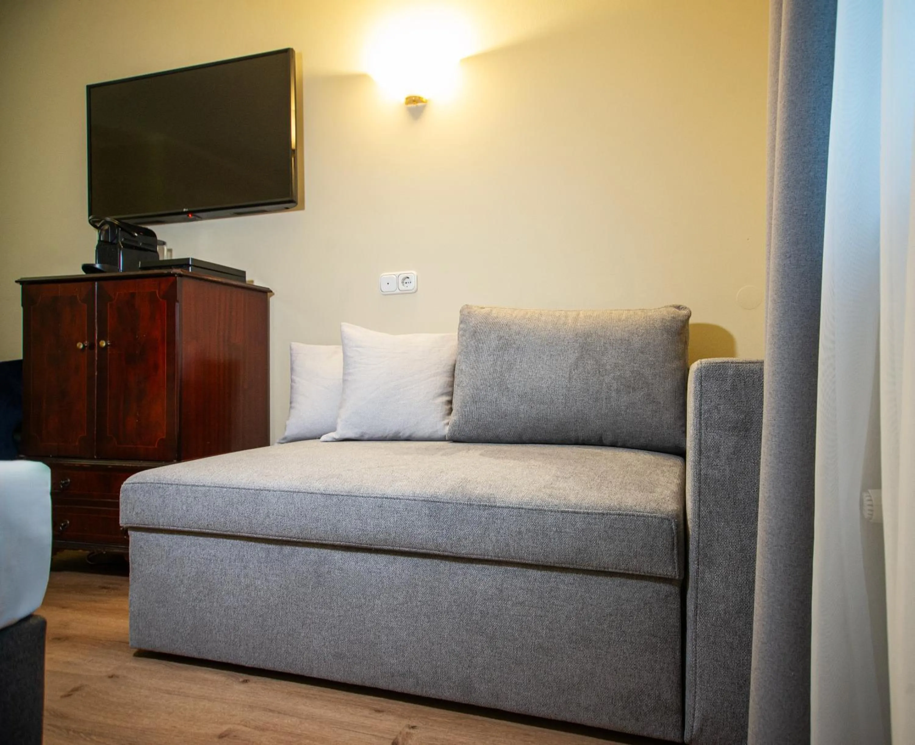 Seating area in Hotel Altmünchen by Blattl