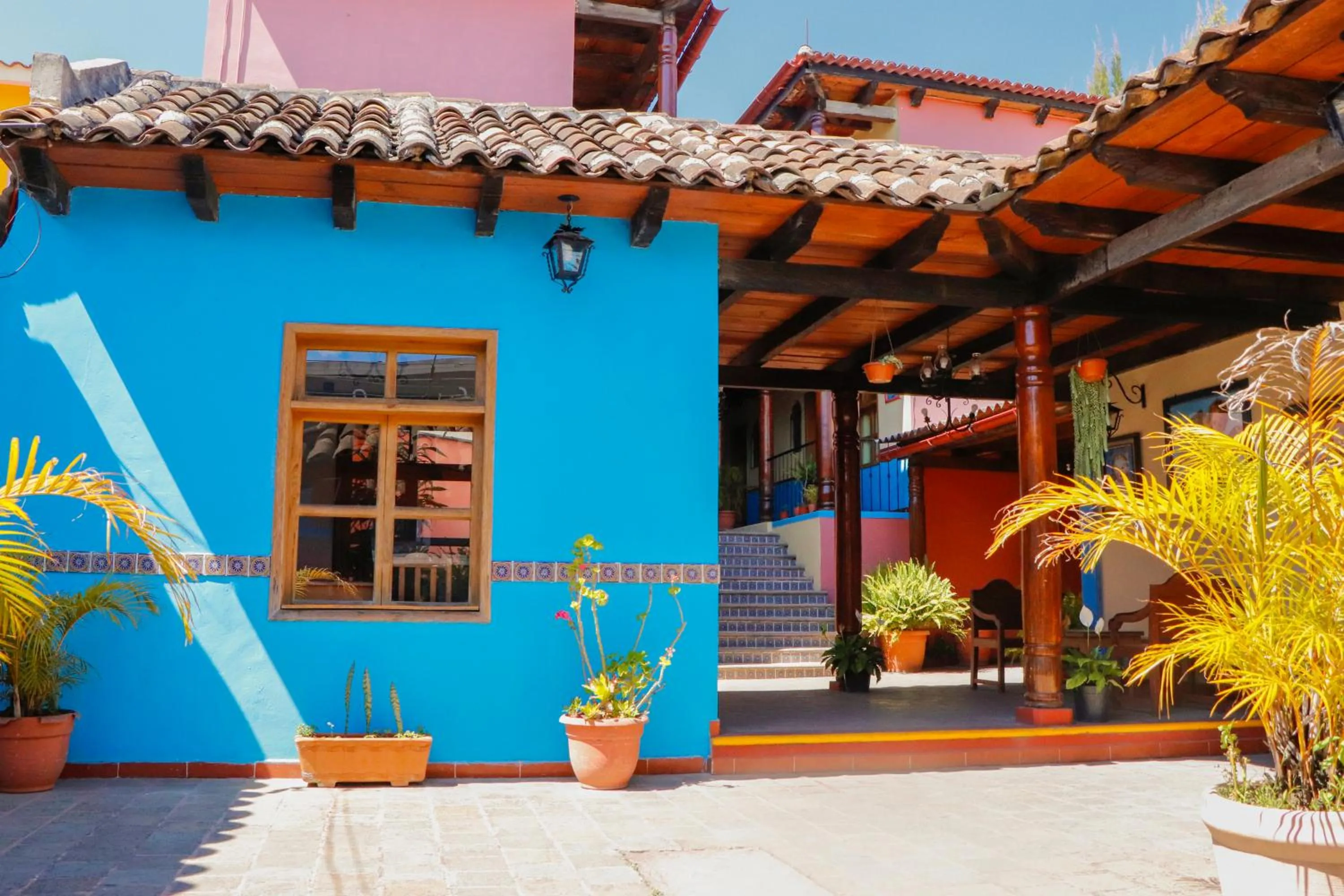 Lobby or reception in MESÓN DE LOS ÁNGELES