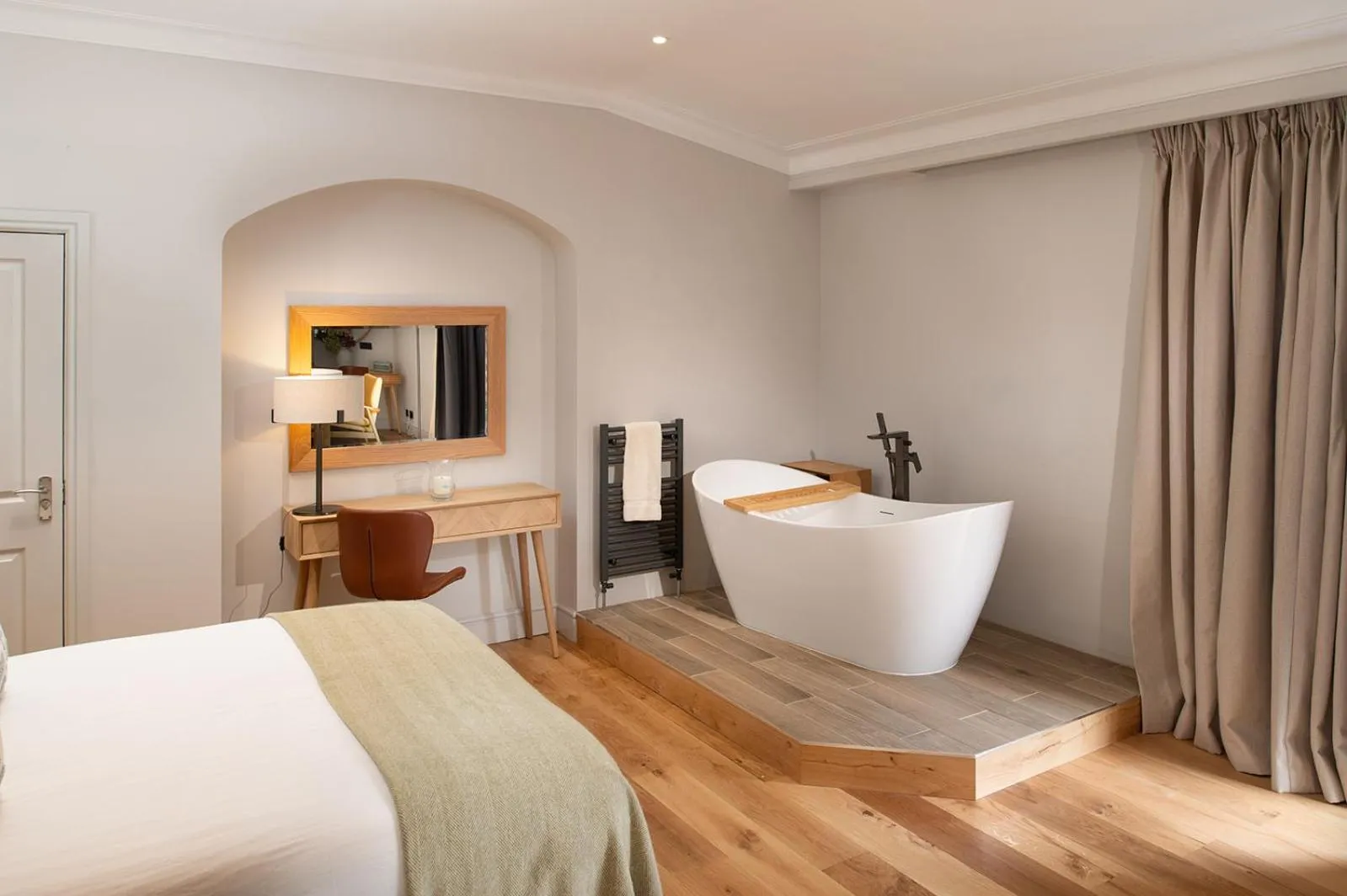 Bathroom, Bed in Rufflets St Andrews