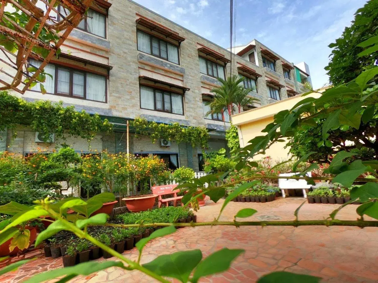 Property building in Thanh Dat Resort Property building in Thanh Dat Resort