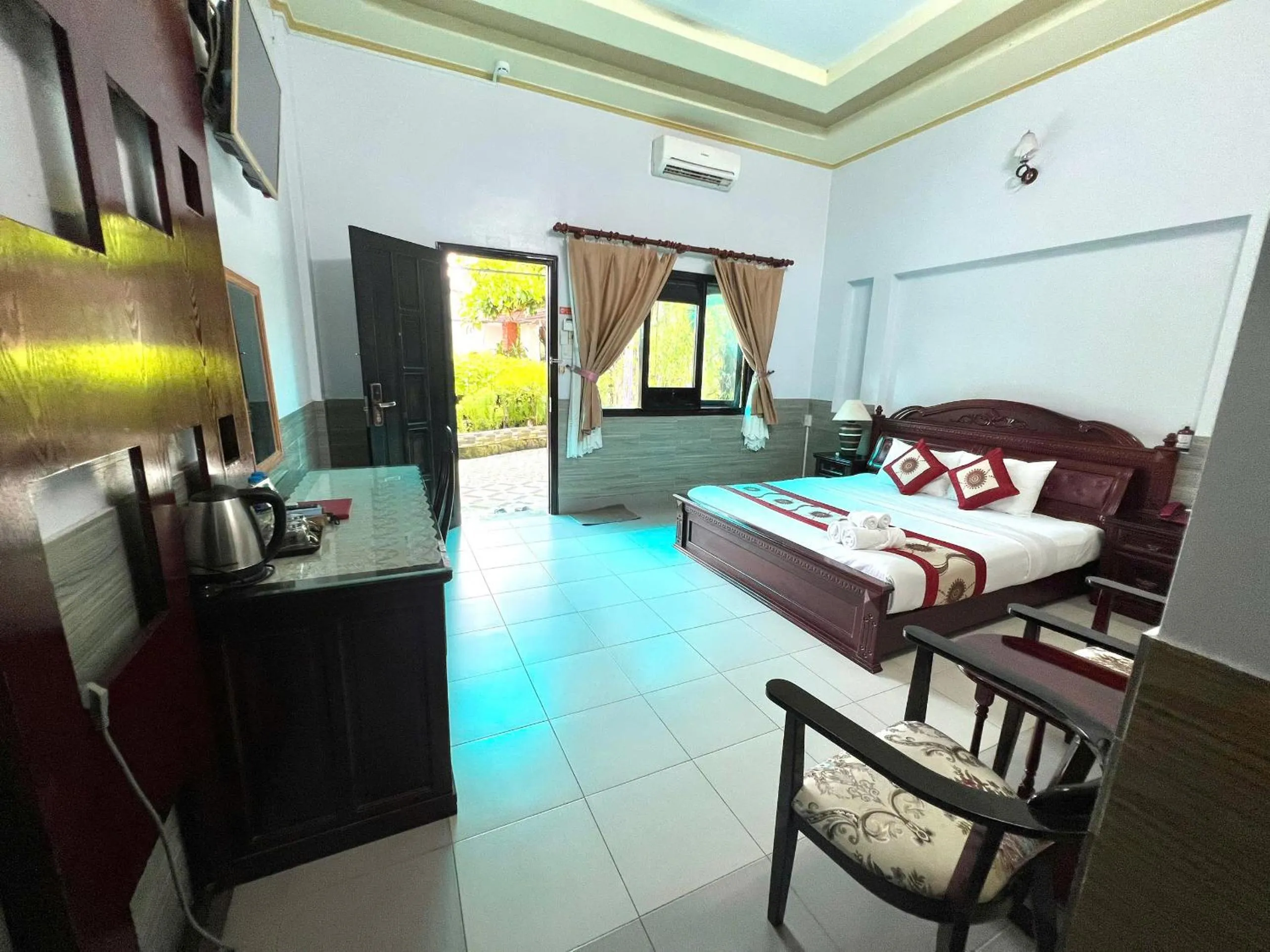 Bed in Thanh Dat Resort